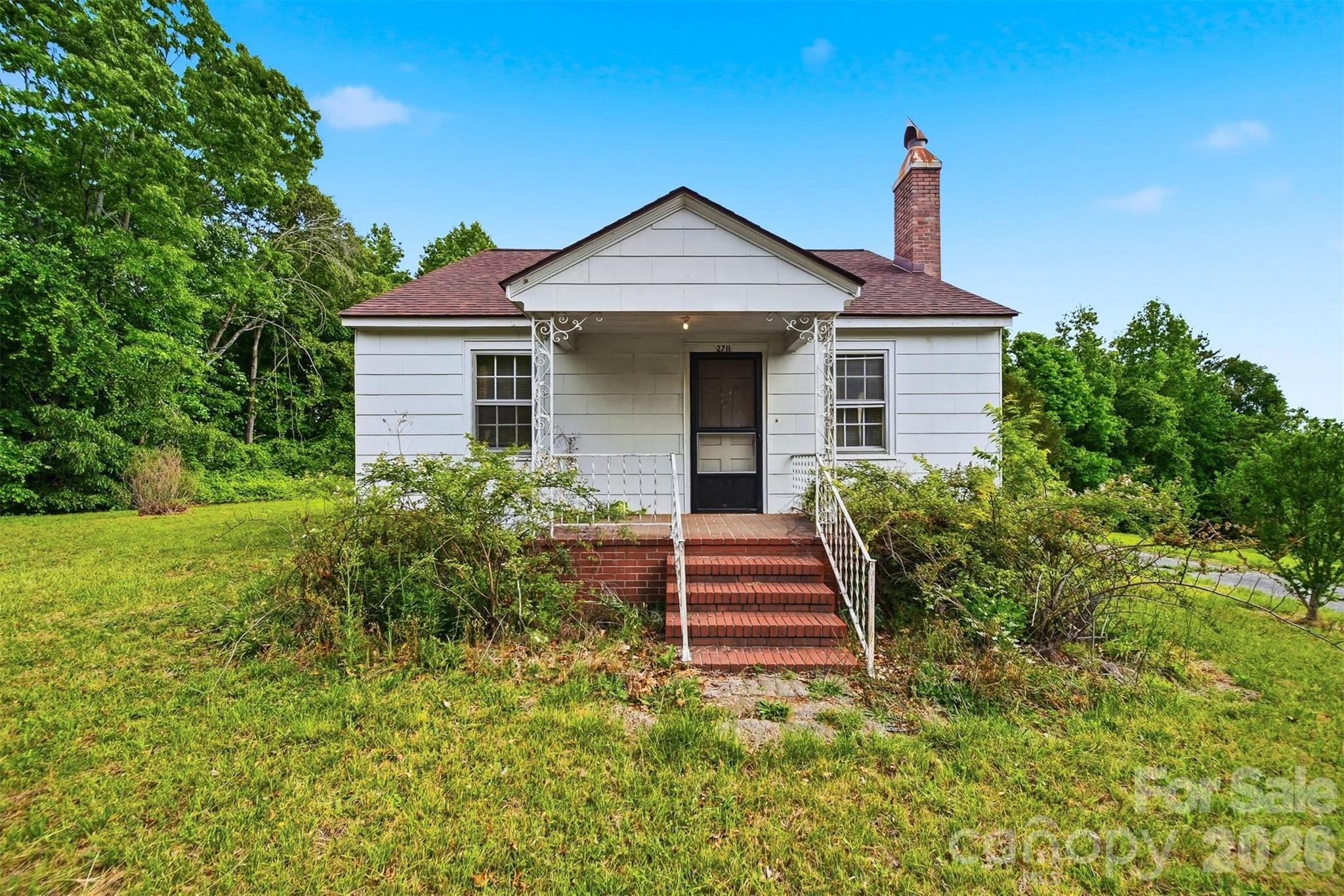 2711 SE 8th Avenue SE — Hickory