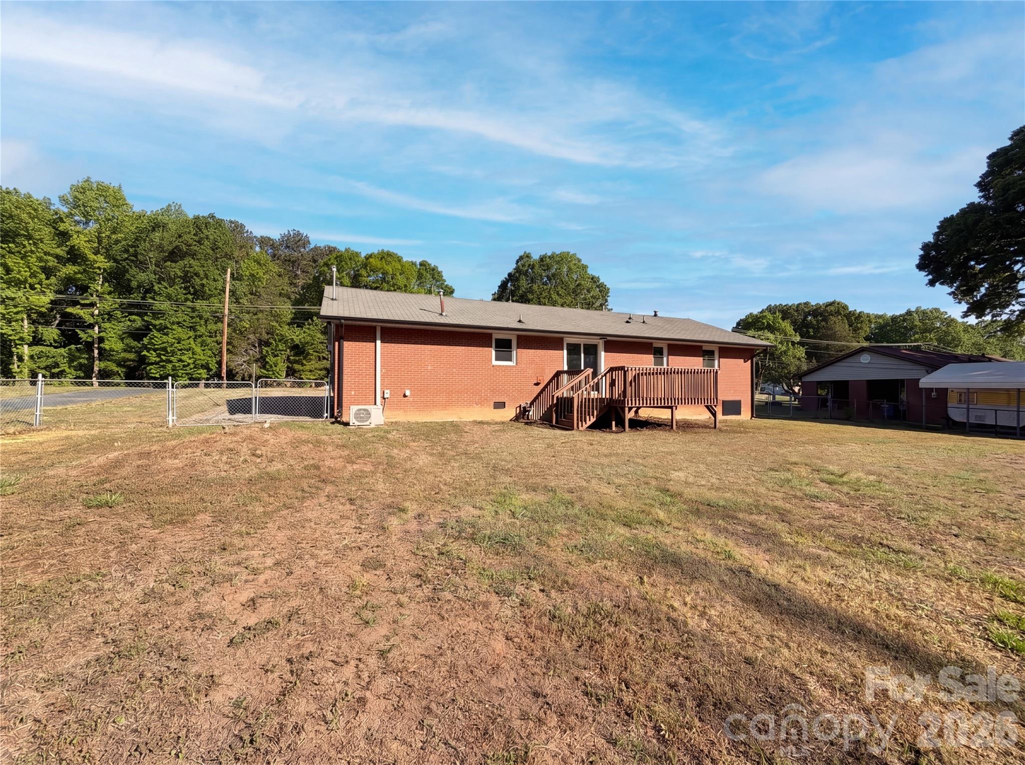 2375 Saw Road — China Grove