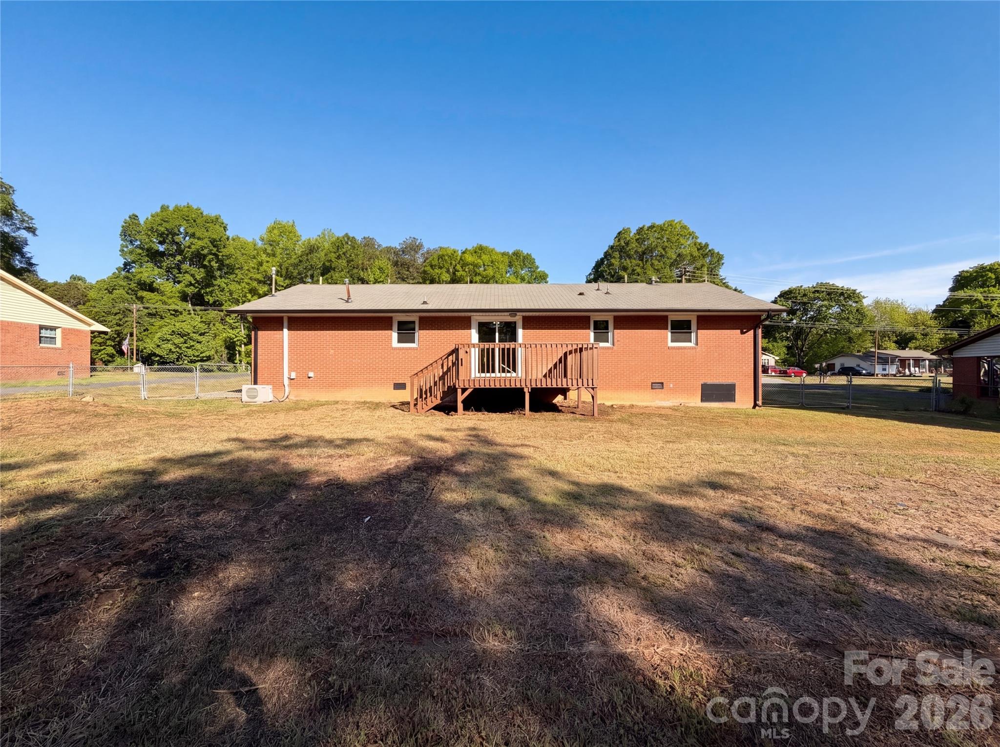 2375 Saw Road — China Grove