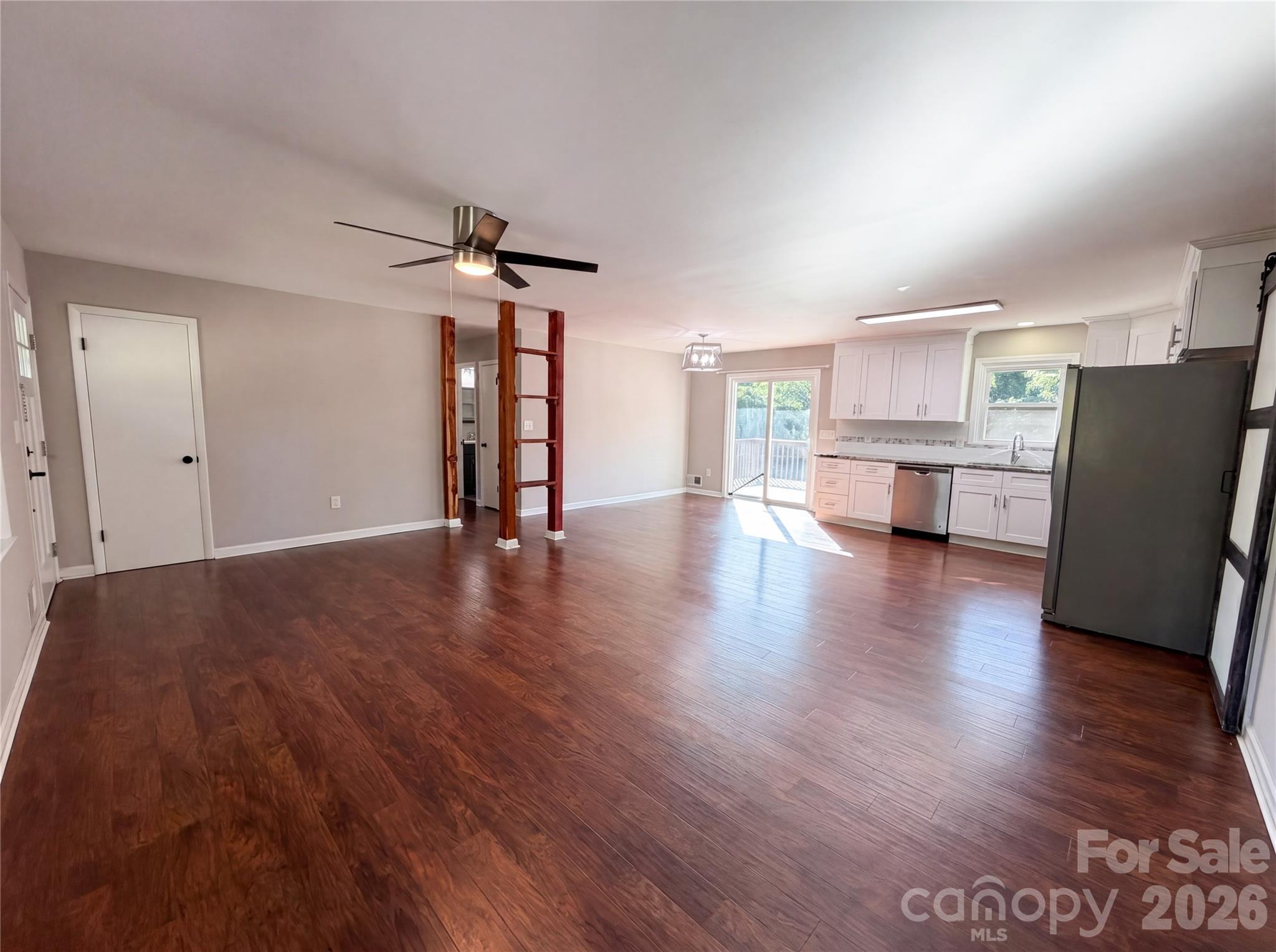 2375 Saw Road — China Grove