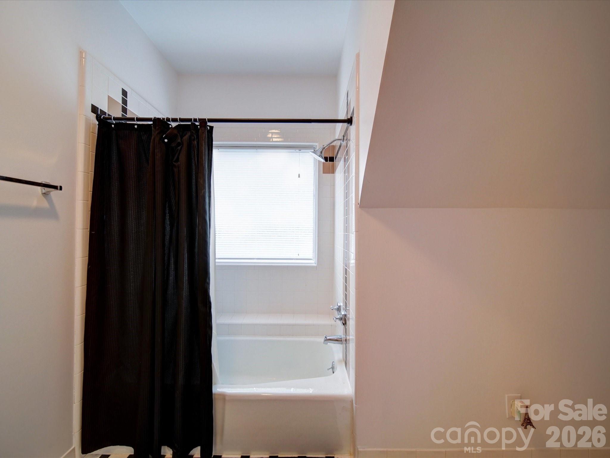 15708 Eagleview Drive — Charlotte