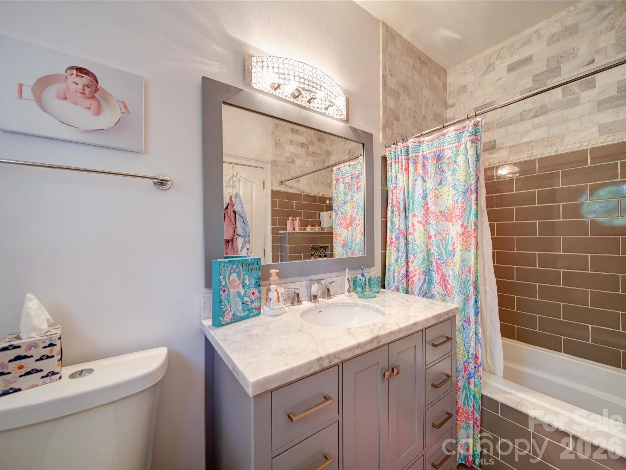 15708 Eagleview Drive — Charlotte