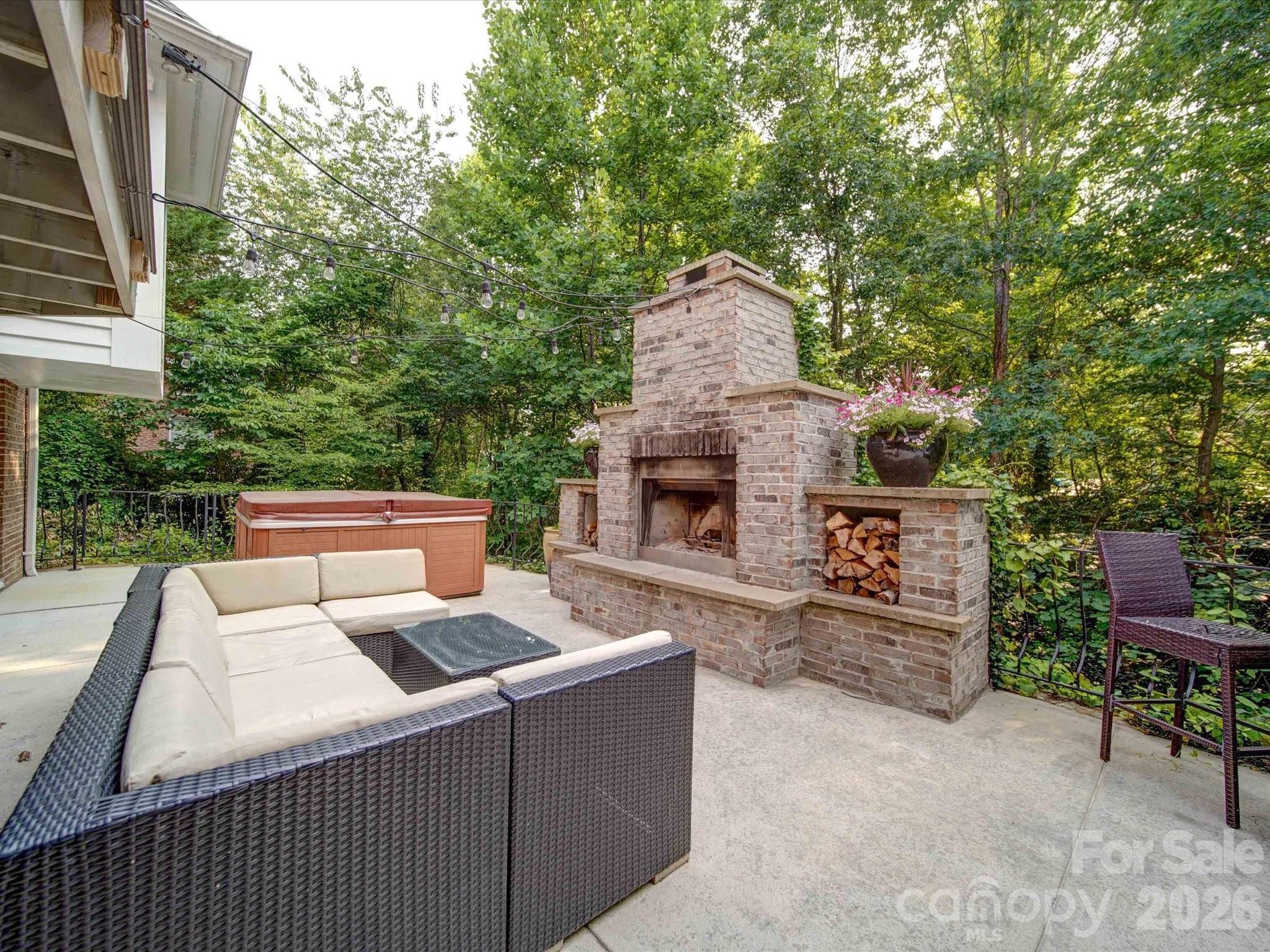 15708 Eagleview Drive — Charlotte