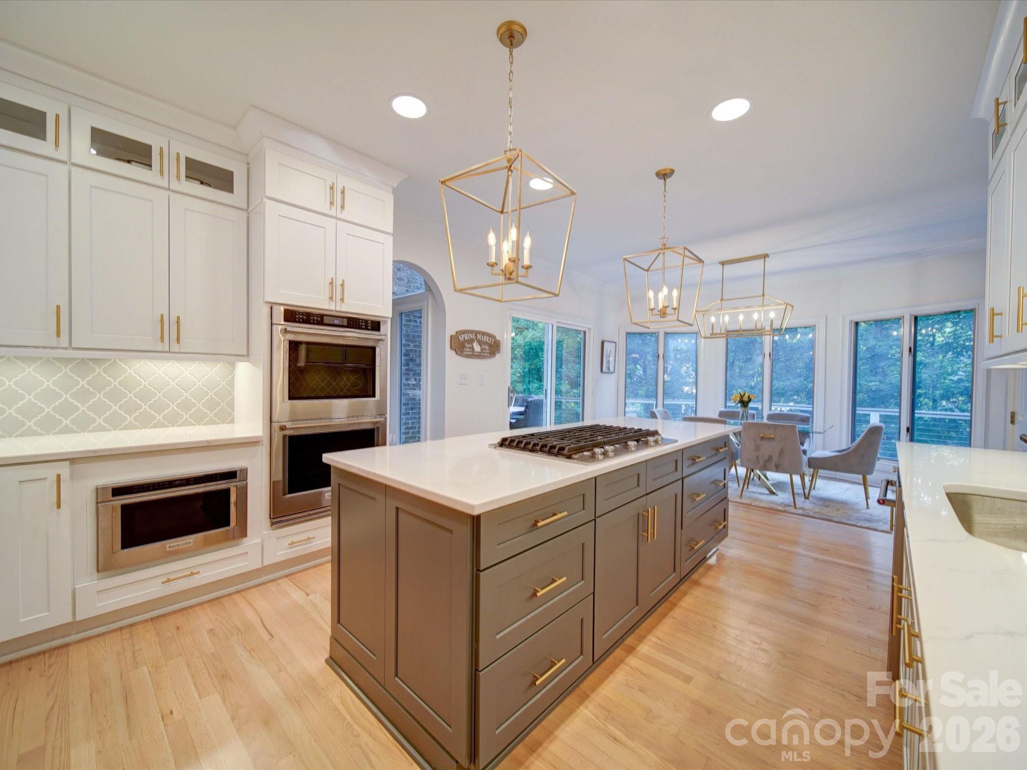 15708 Eagleview Drive — Charlotte