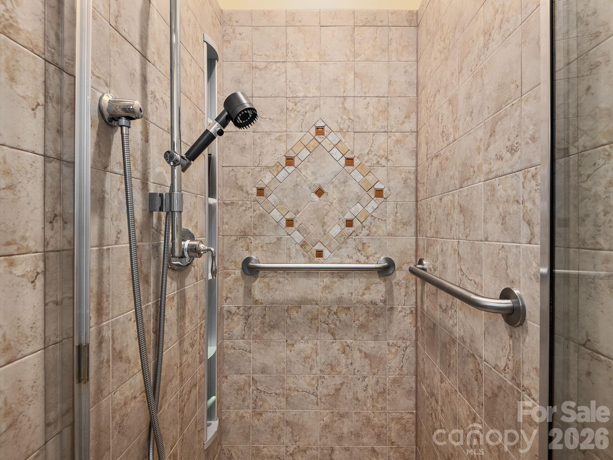 30 Banks Town Road — Weaverville