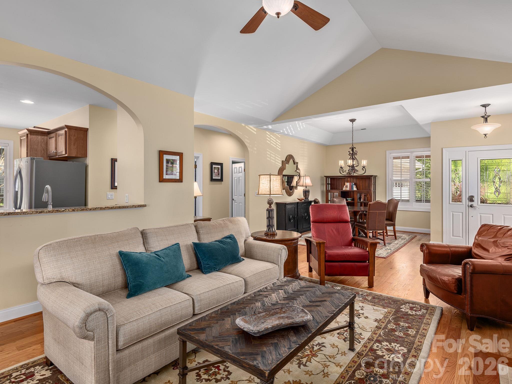30 Banks Town Road — Weaverville