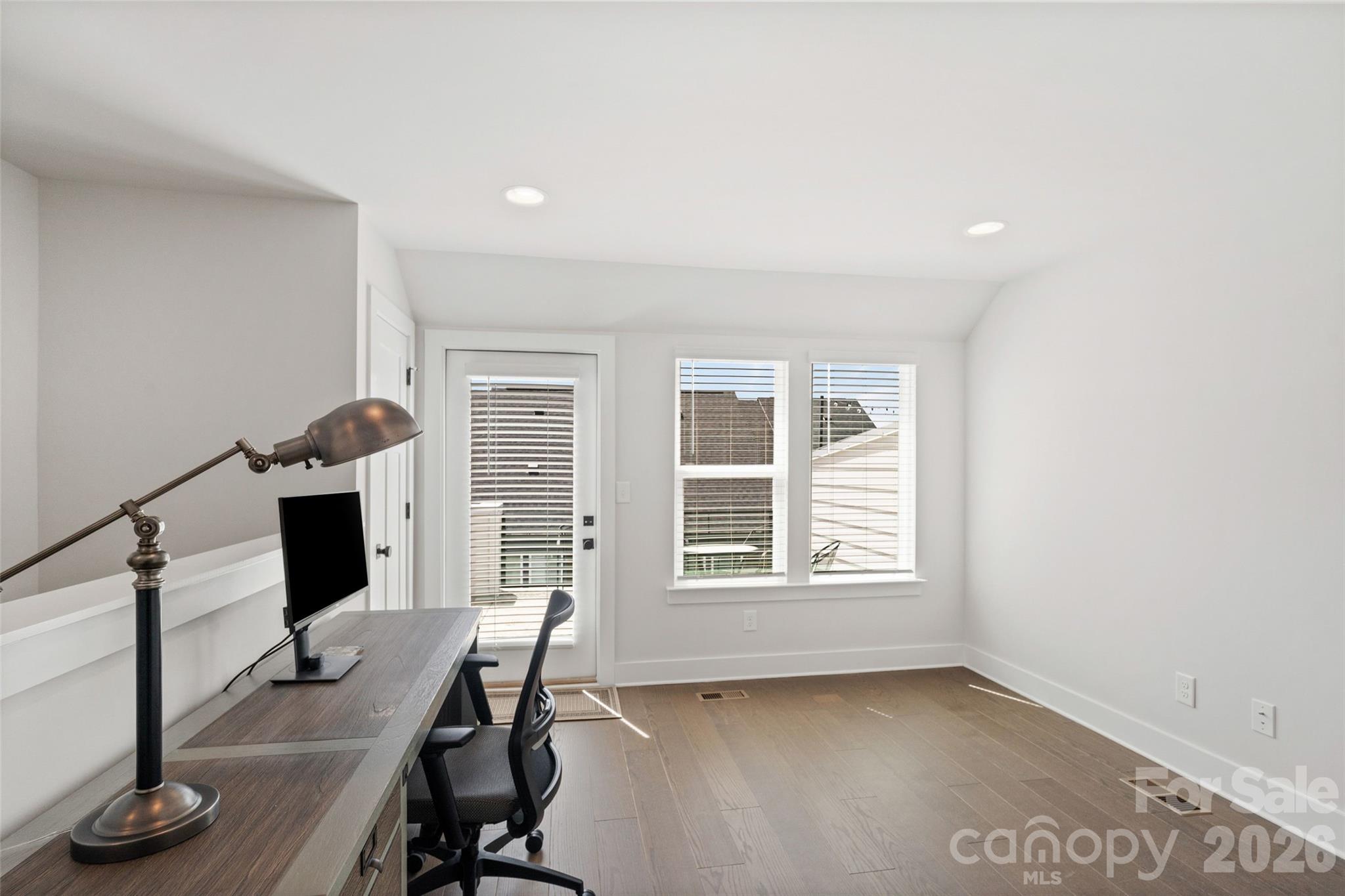 5040 York Park Lane — Charlotte