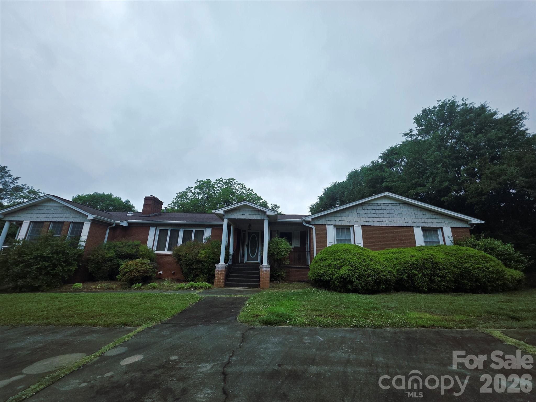 216 Country Club Road #5 — Shelby