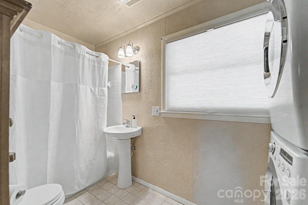 52 Briar Patch Road — Cullowhee