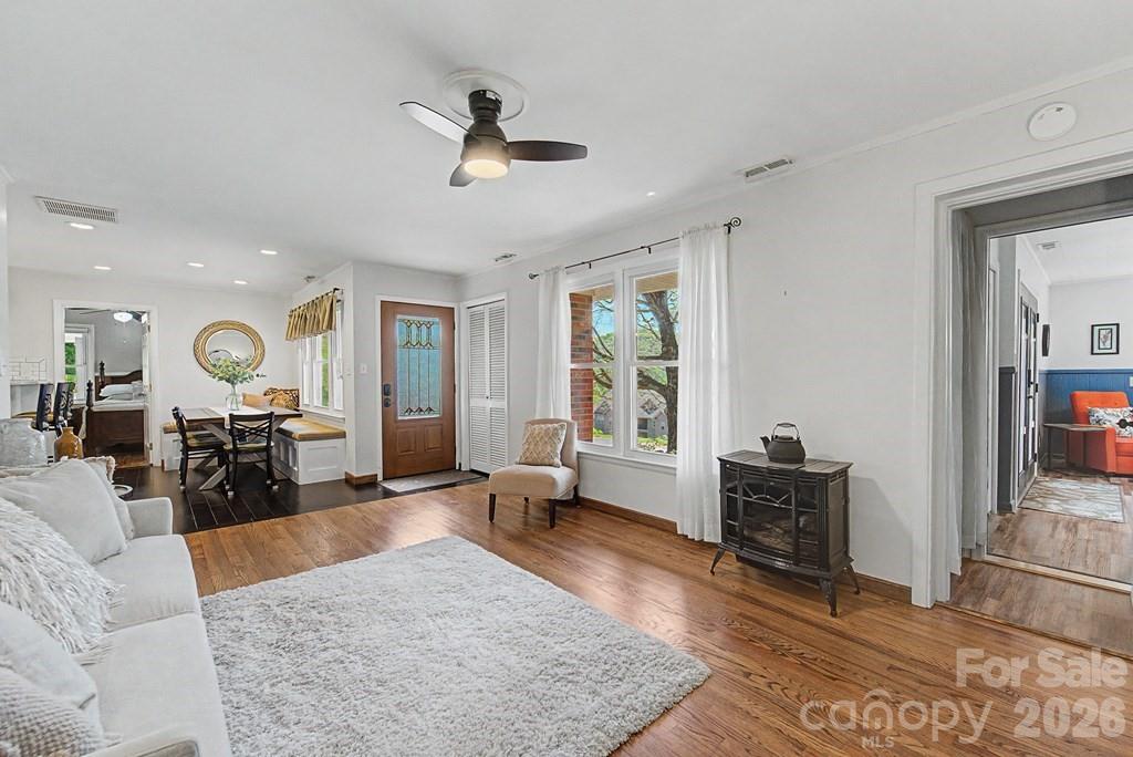 52 Briar Patch Road — Cullowhee
