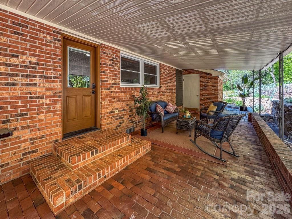 52 Briar Patch Road — Cullowhee