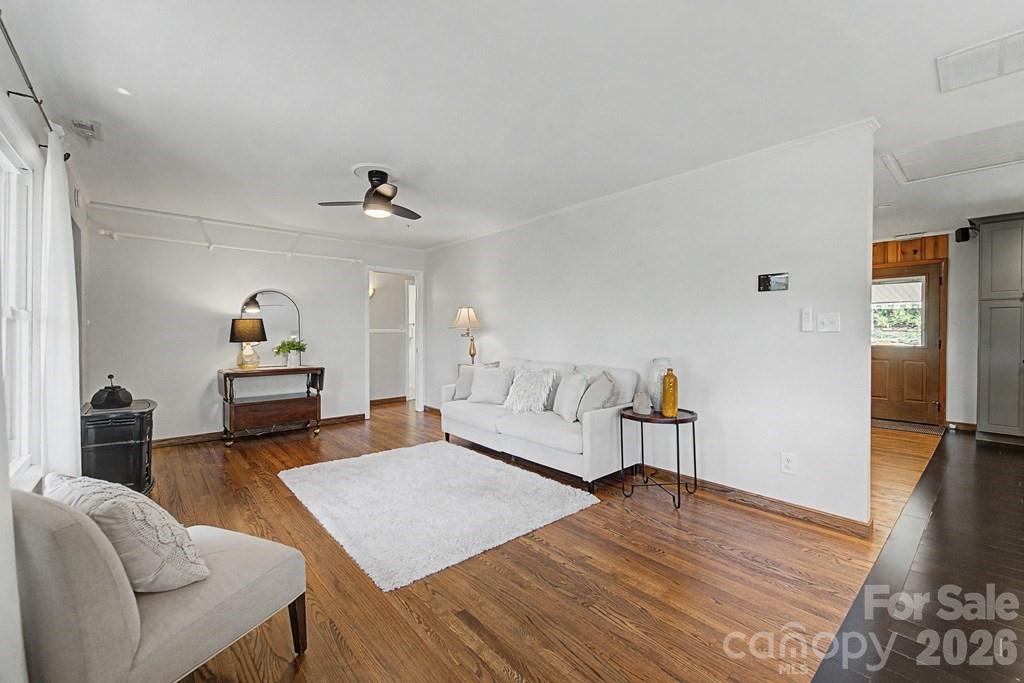 52 Briar Patch Road — Cullowhee