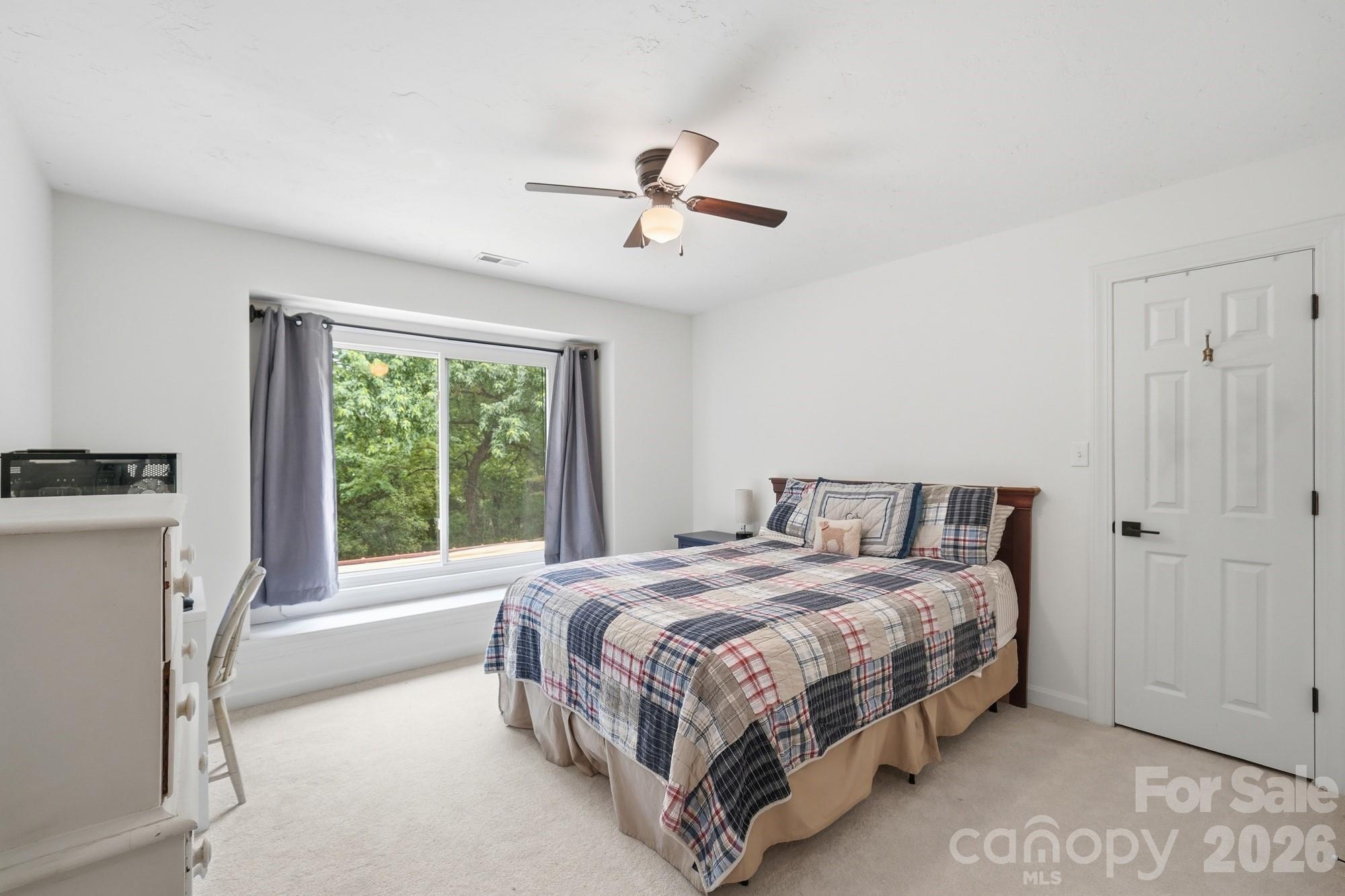 5101 Lindstrom Drive — Charlotte