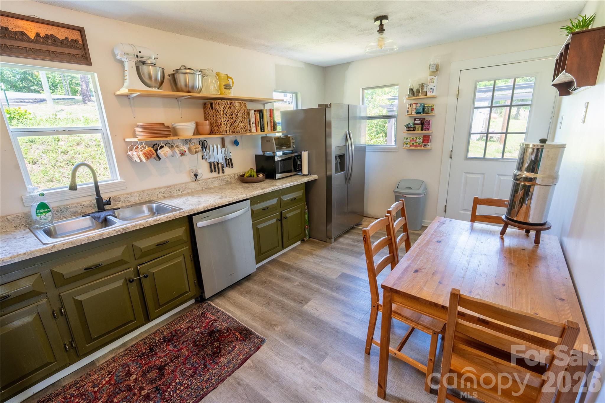 974 W US 70 Highway — Morganton