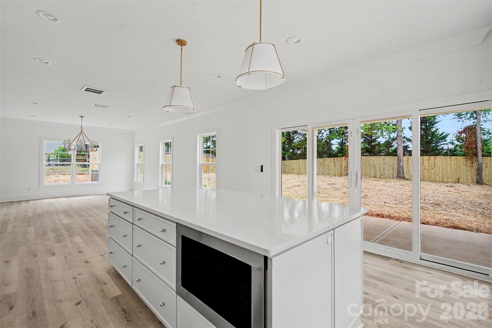 7925 Large Oak Lane — Mint Hill