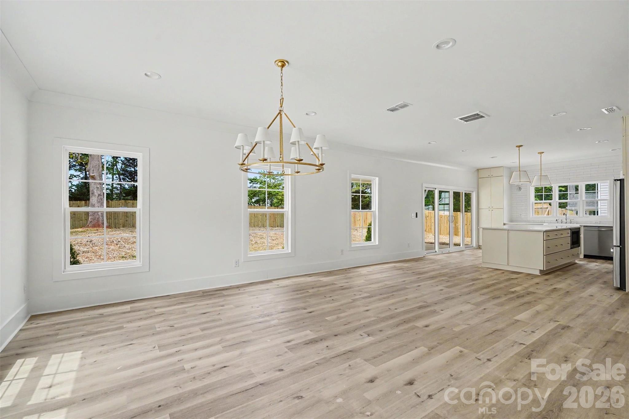 7925 Large Oak Lane — Mint Hill