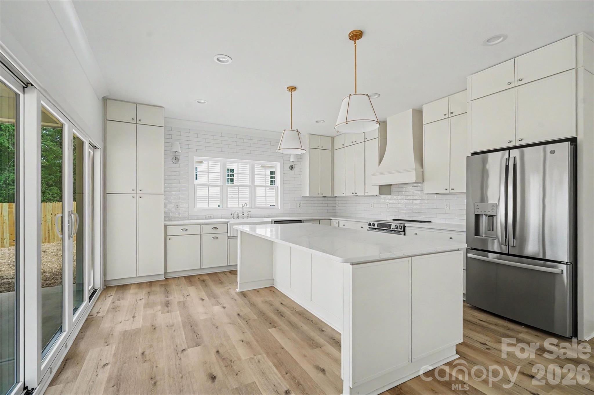 7925 Large Oak Lane — Mint Hill