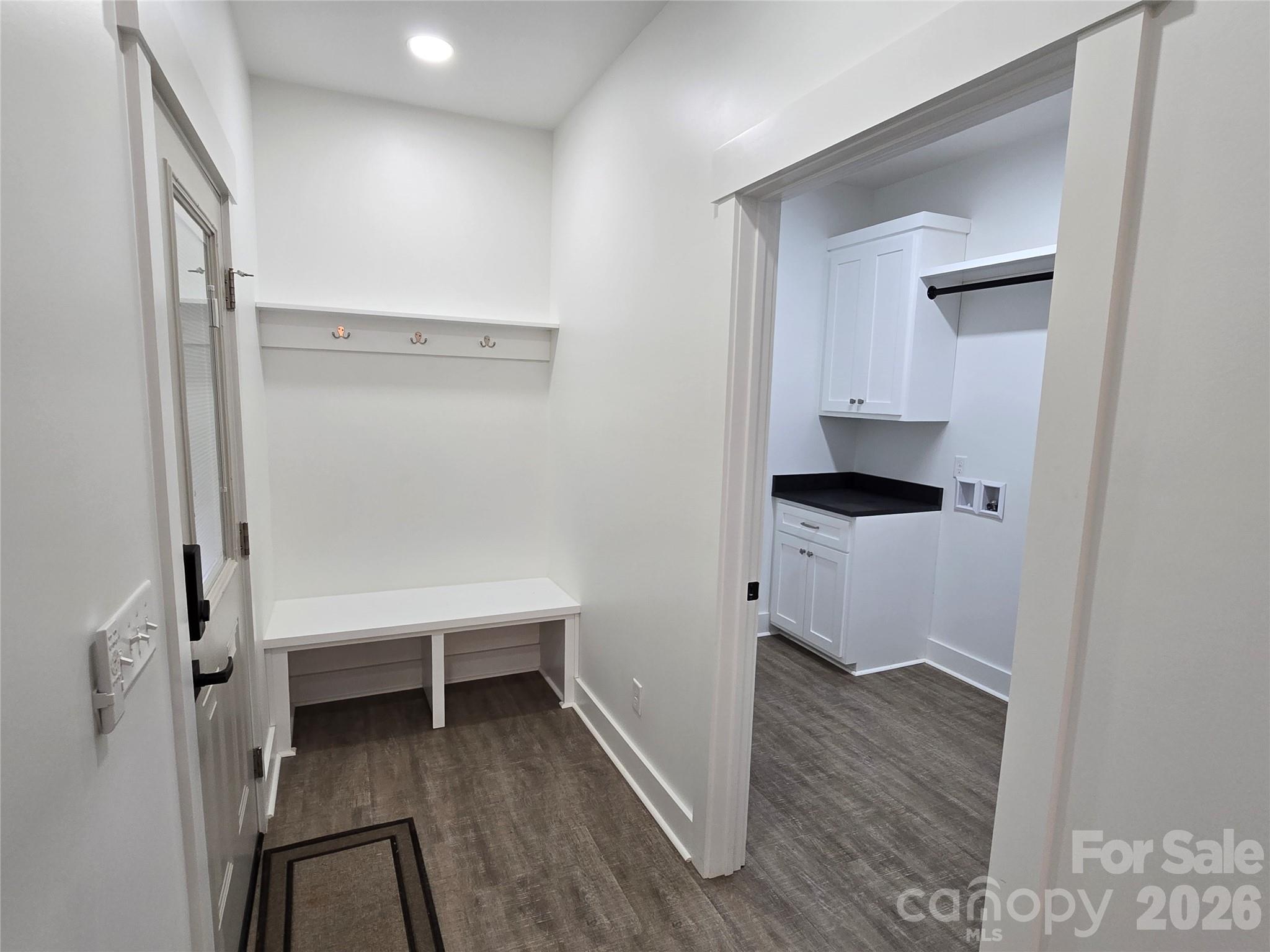 768 8th Street NE — Hickory