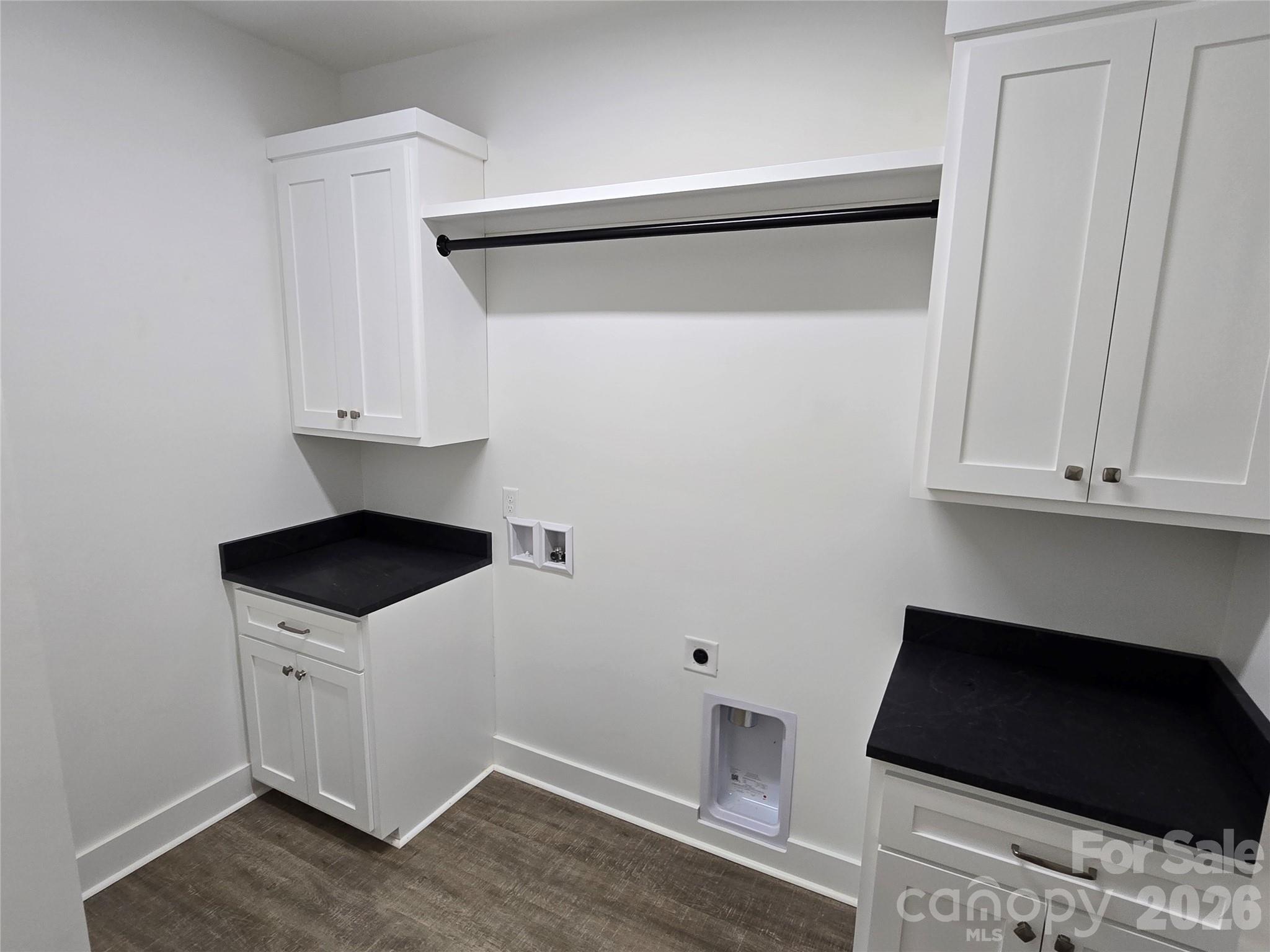 768 8th Street NE — Hickory