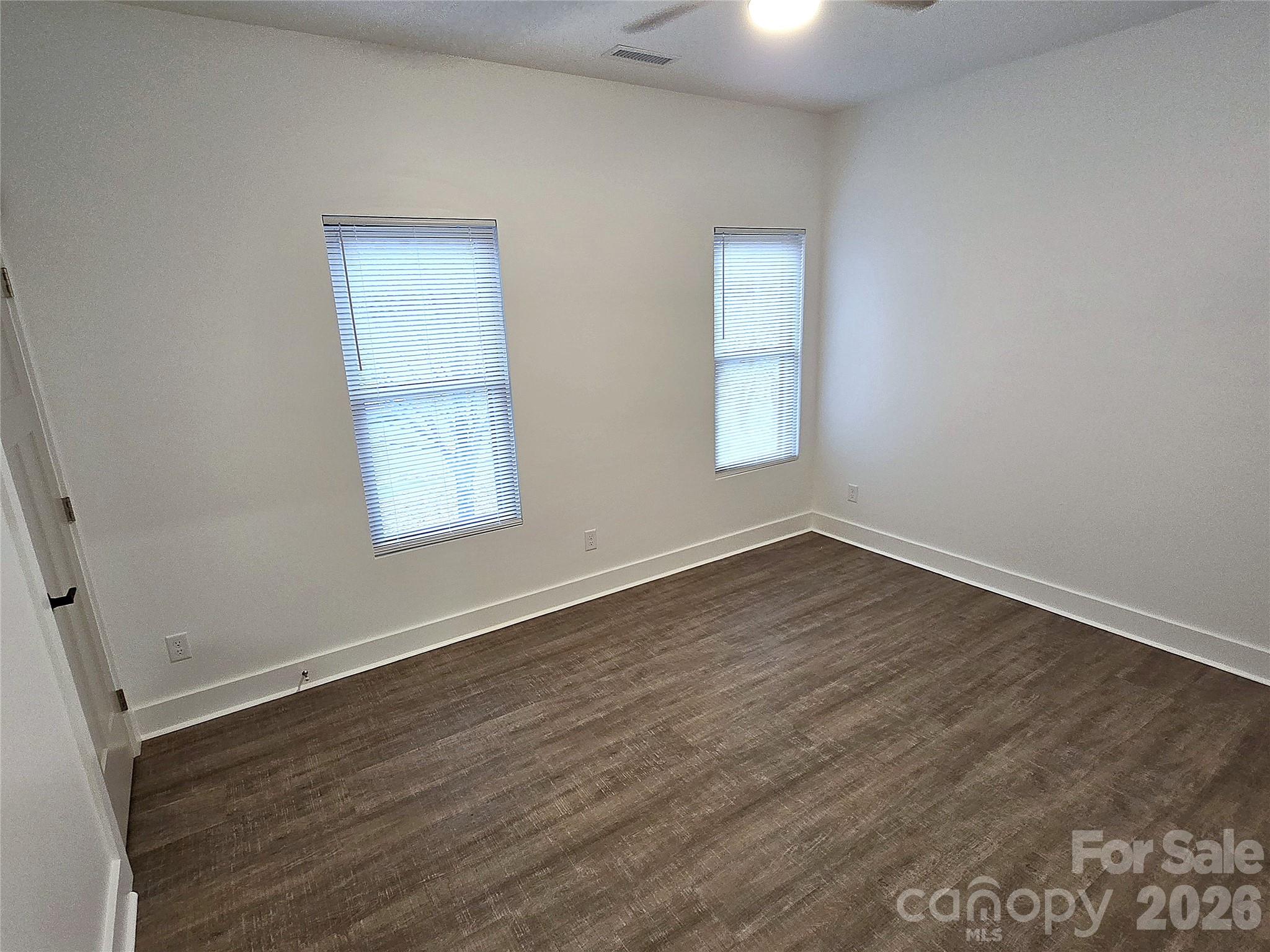 768 8th Street NE — Hickory