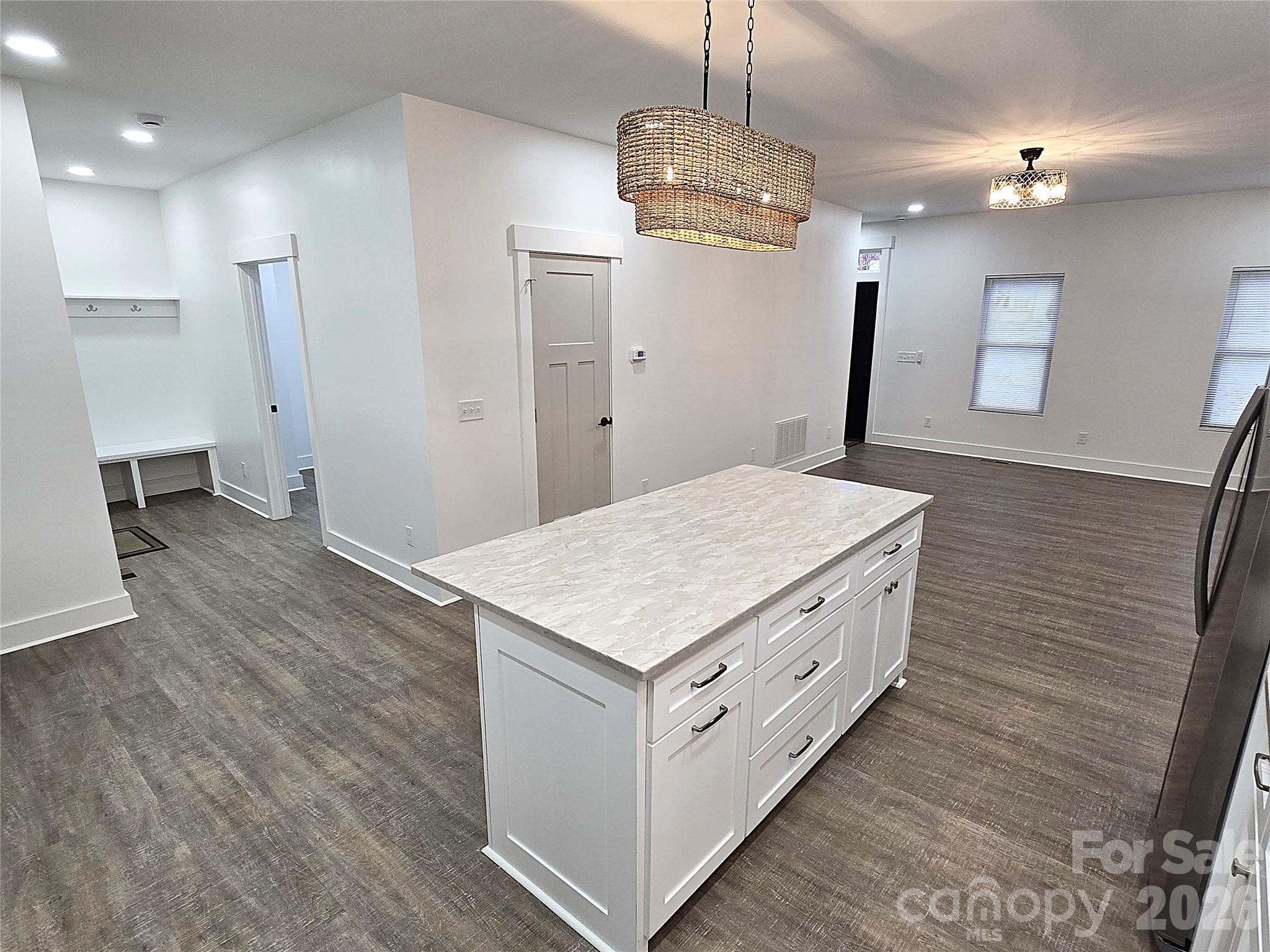 768 8th Street NE — Hickory