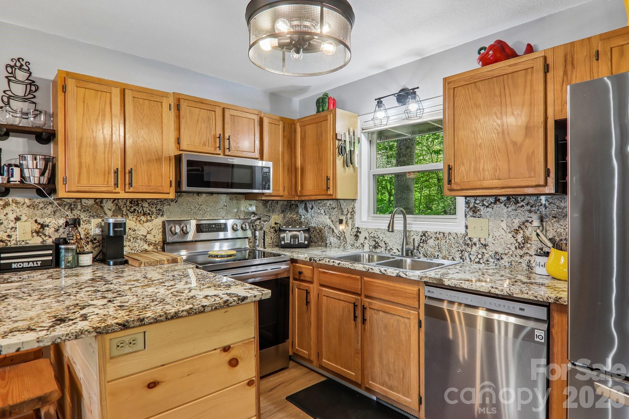 12 Indian Trace Road — Maggie Valley