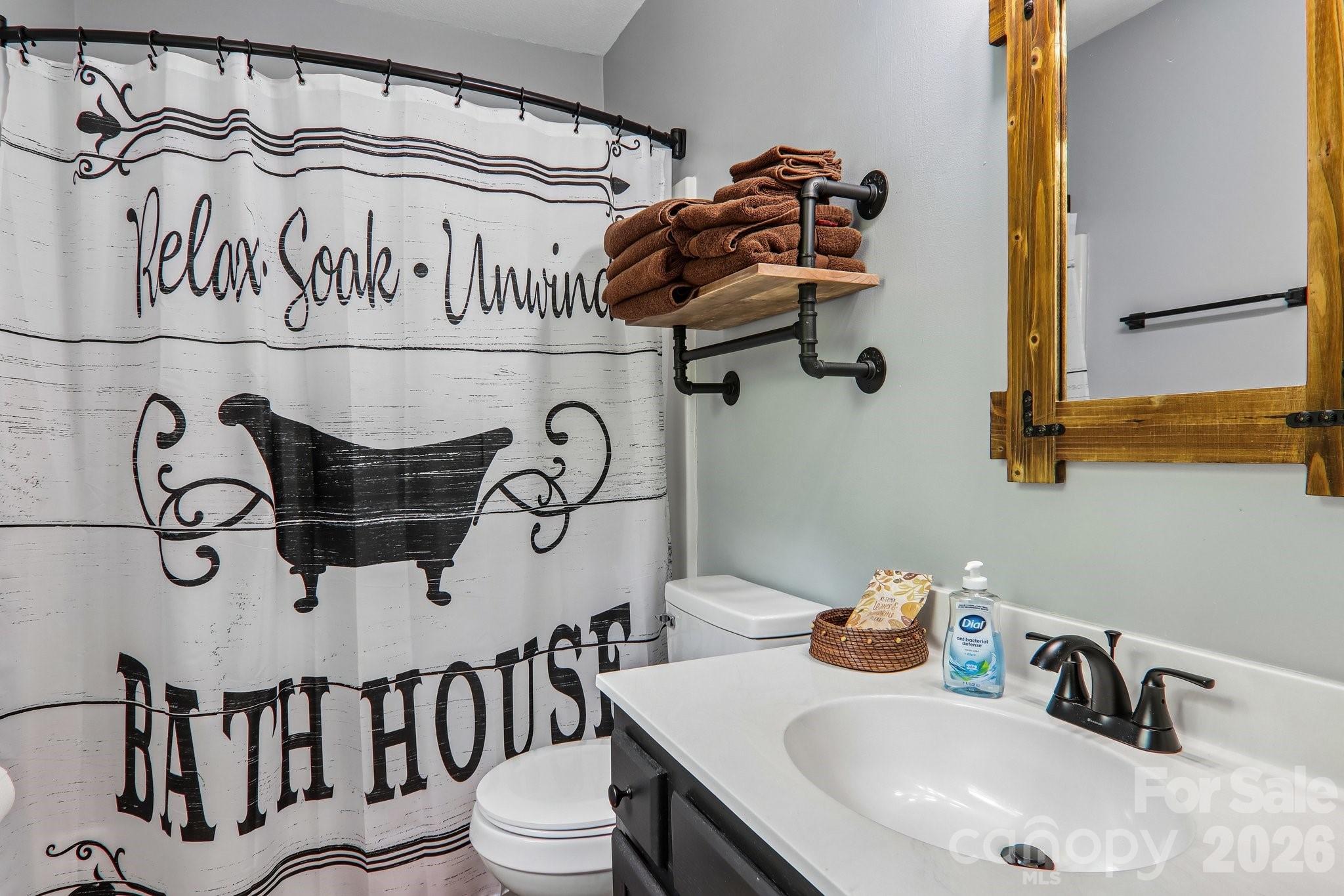 12 Indian Trace Road — Maggie Valley
