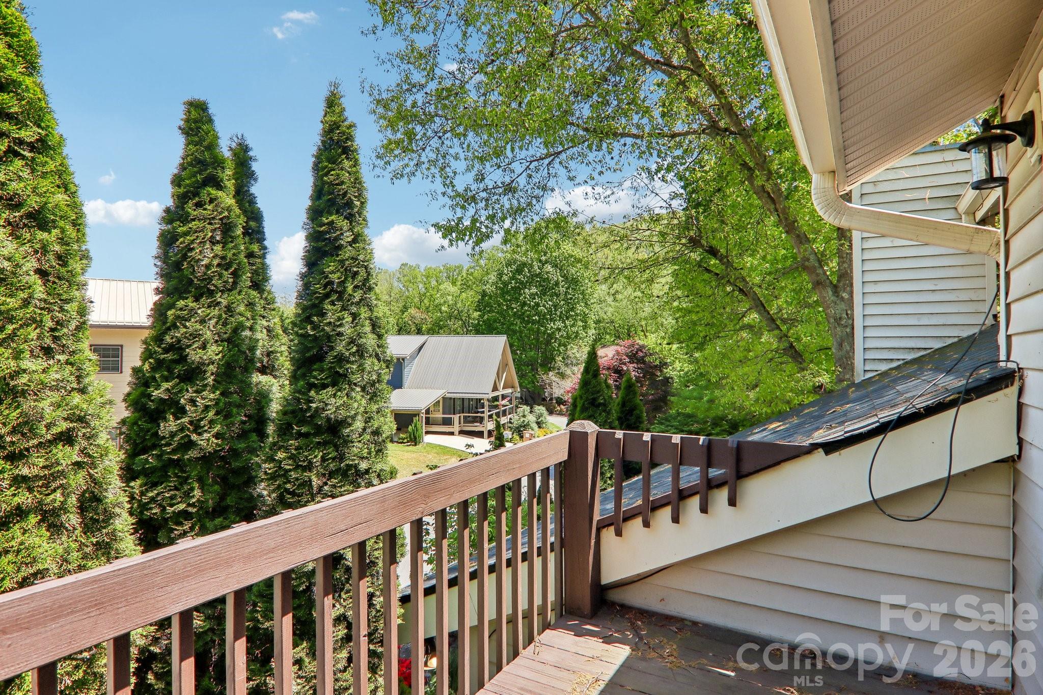 12 Indian Trace Road — Maggie Valley