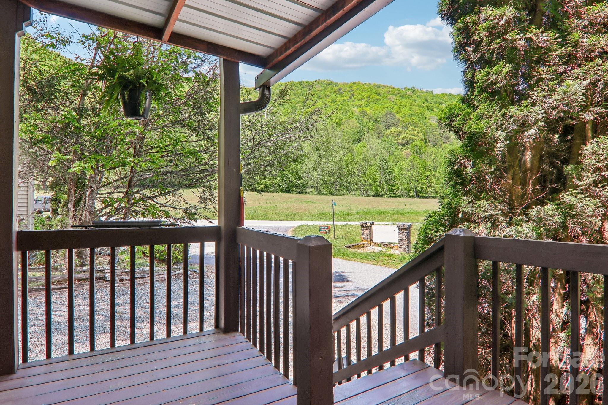 12 Indian Trace Road — Maggie Valley