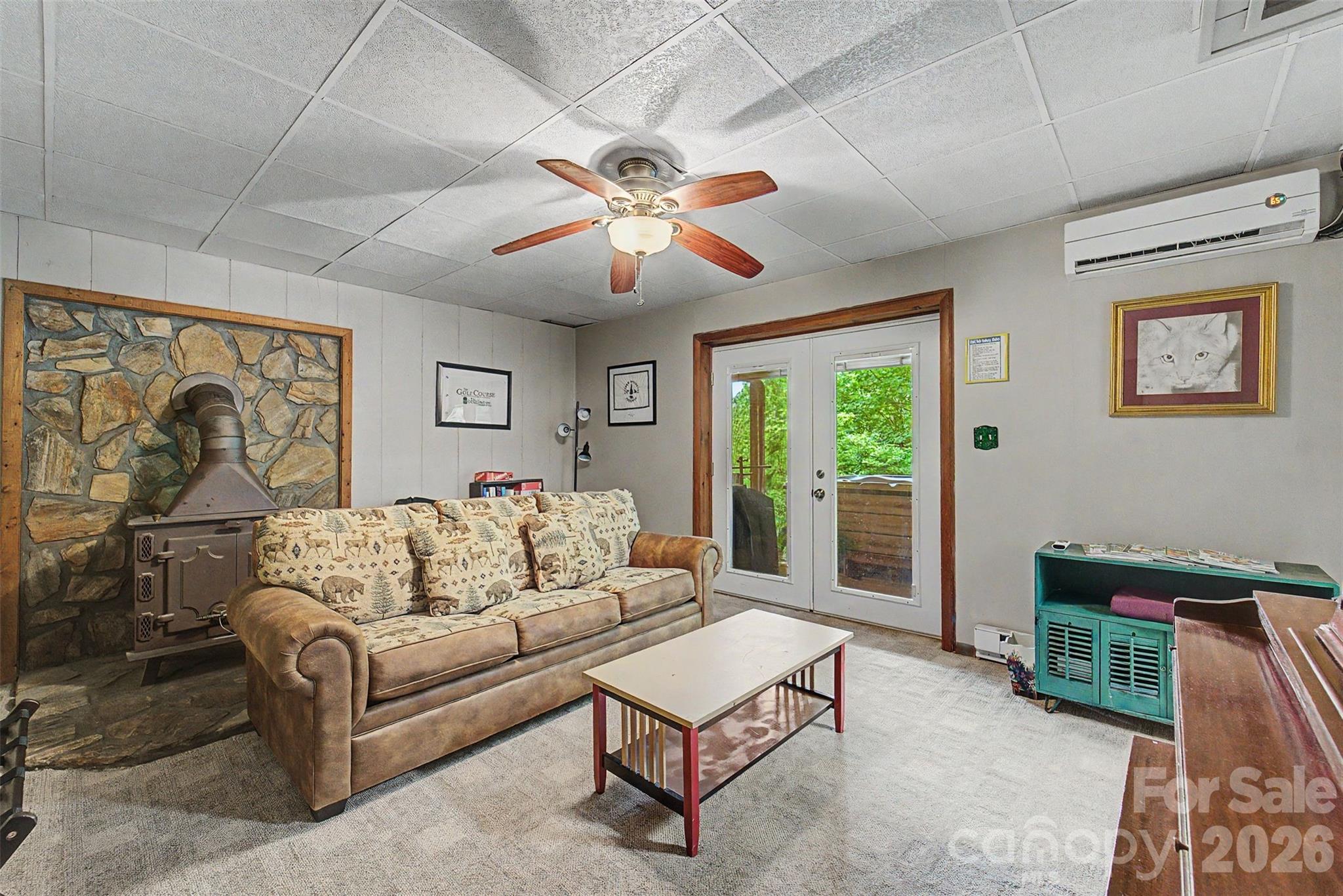 1413 Kitchens Branch Road — Sylva