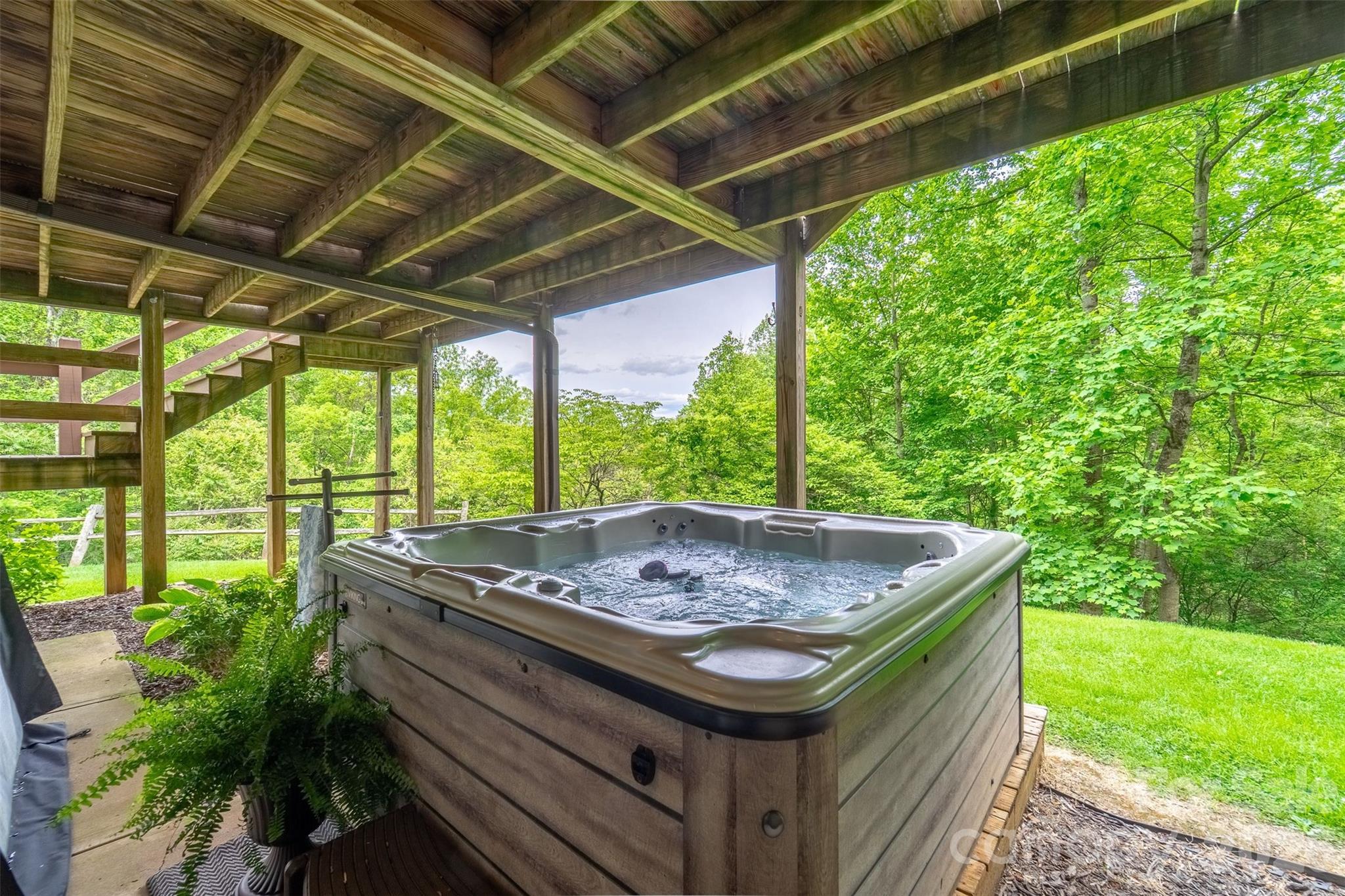 1413 Kitchens Branch Road — Sylva