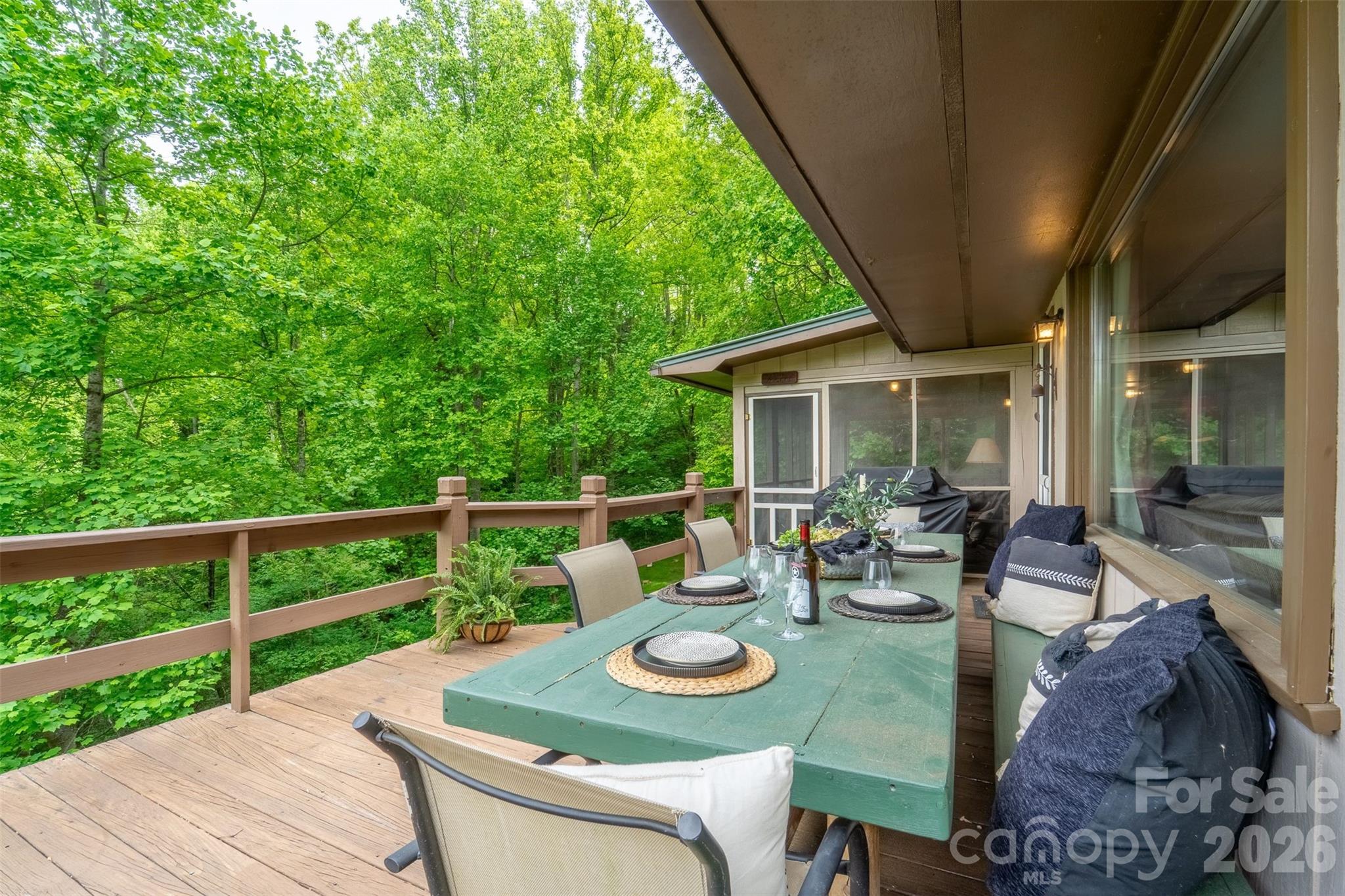 1413 Kitchens Branch Road — Sylva