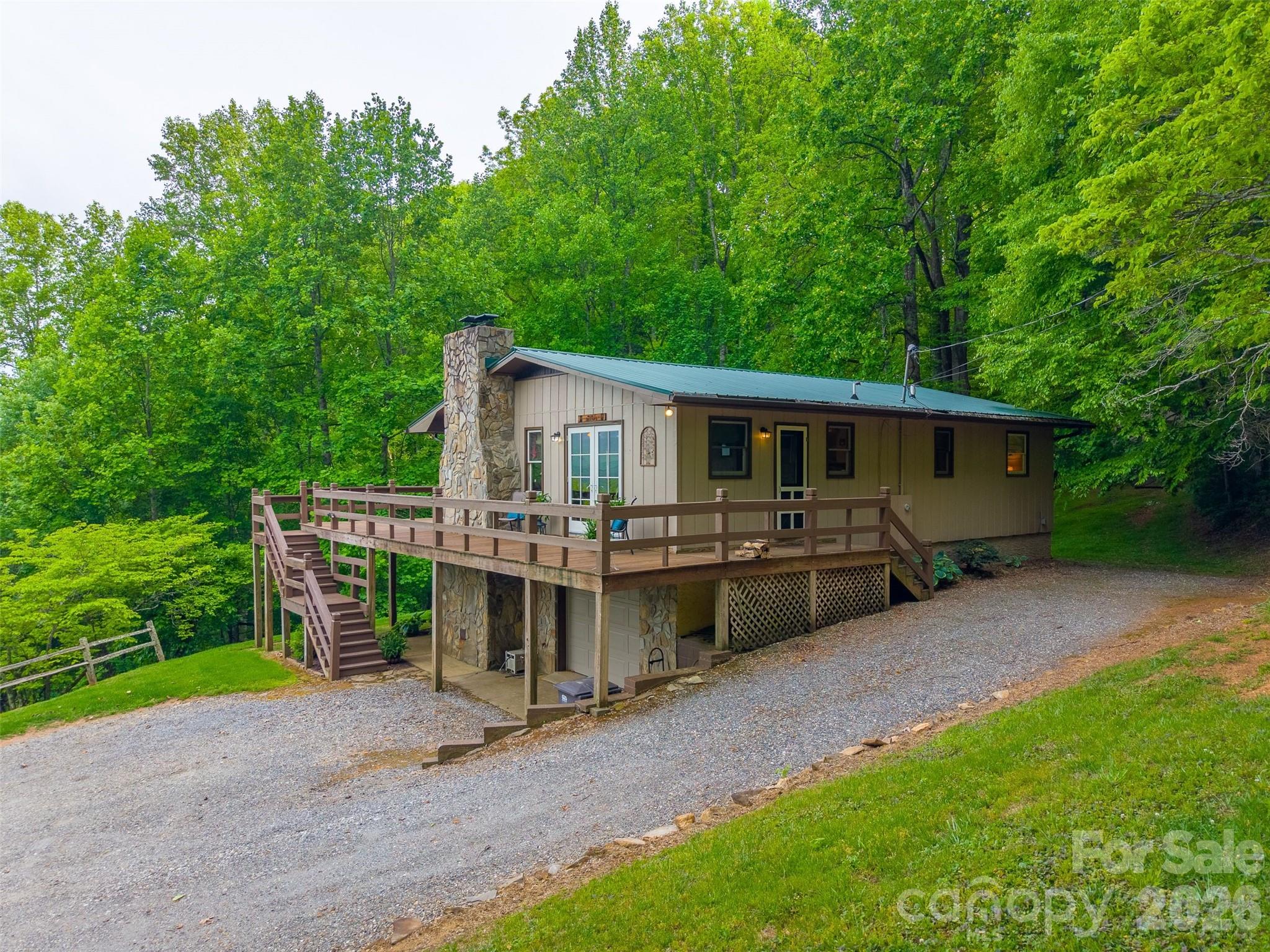 1413 Kitchens Branch Road — Sylva