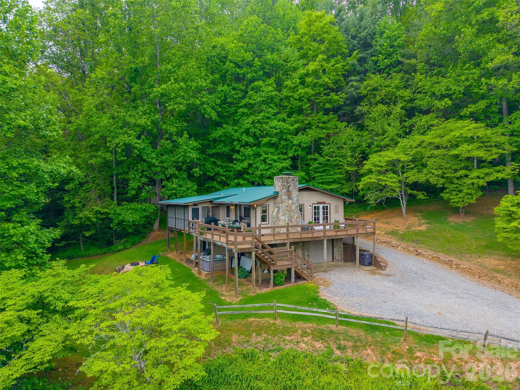 1413 Kitchens Branch Road — Sylva