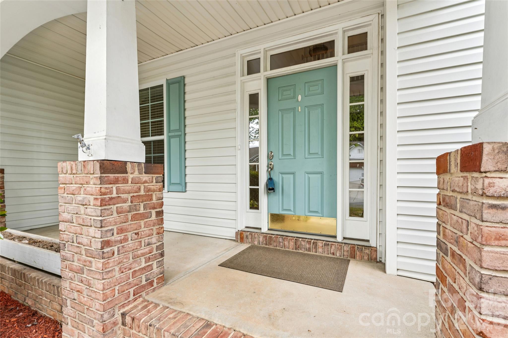 15108 Bridle Trace Lane — Pineville