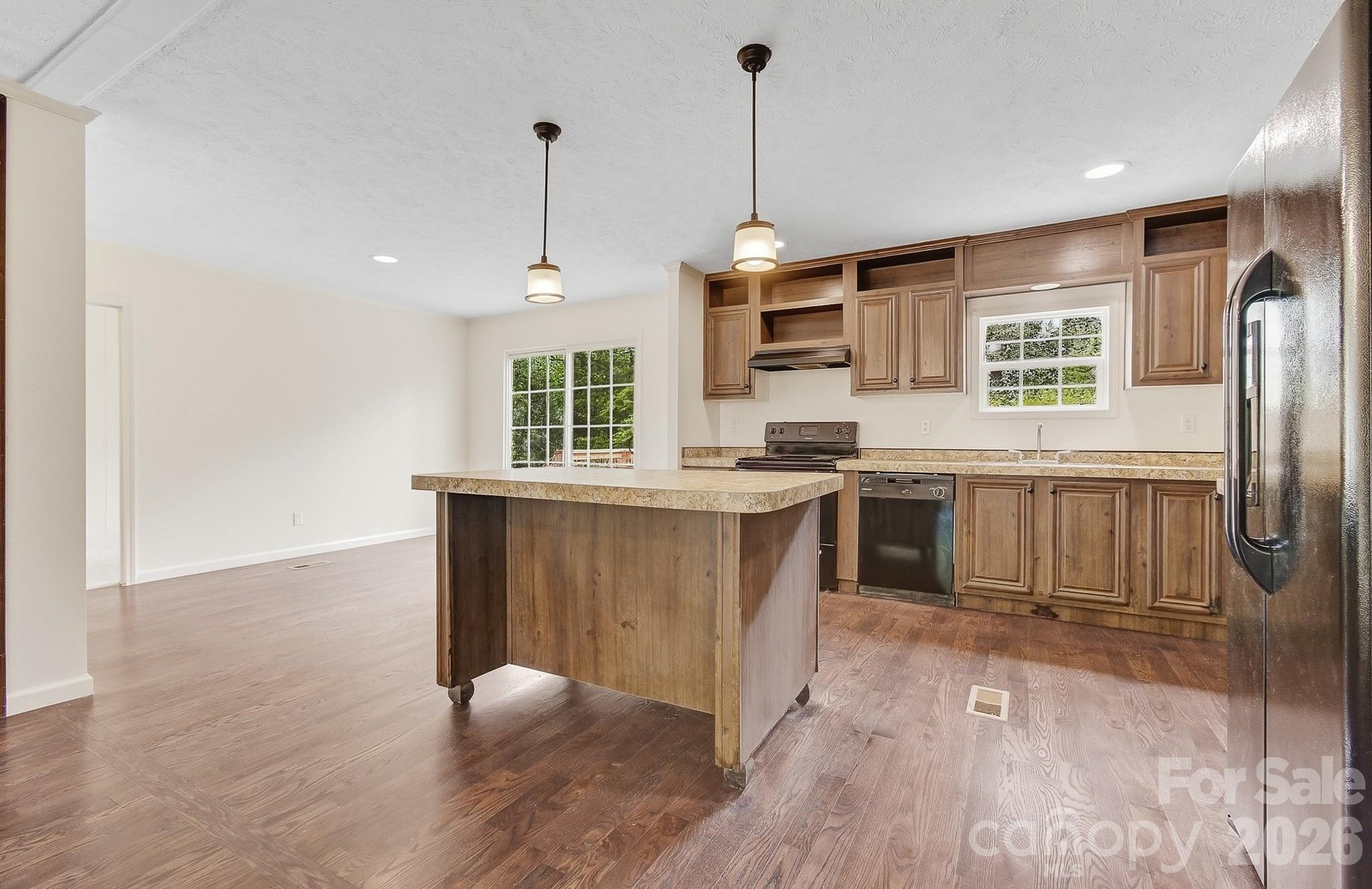 111 Buck Ridge Drive — Marion