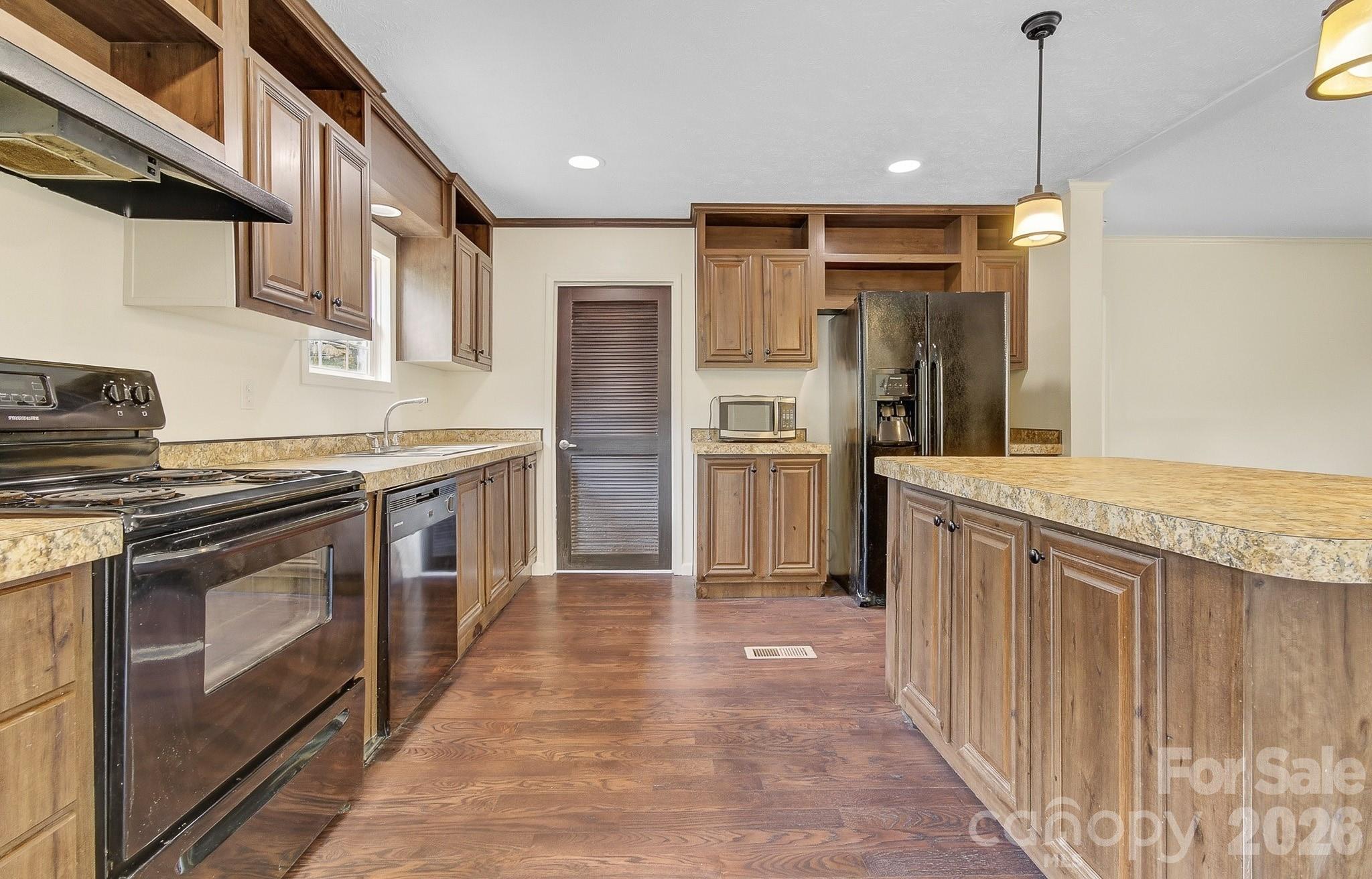111 Buck Ridge Drive — Marion