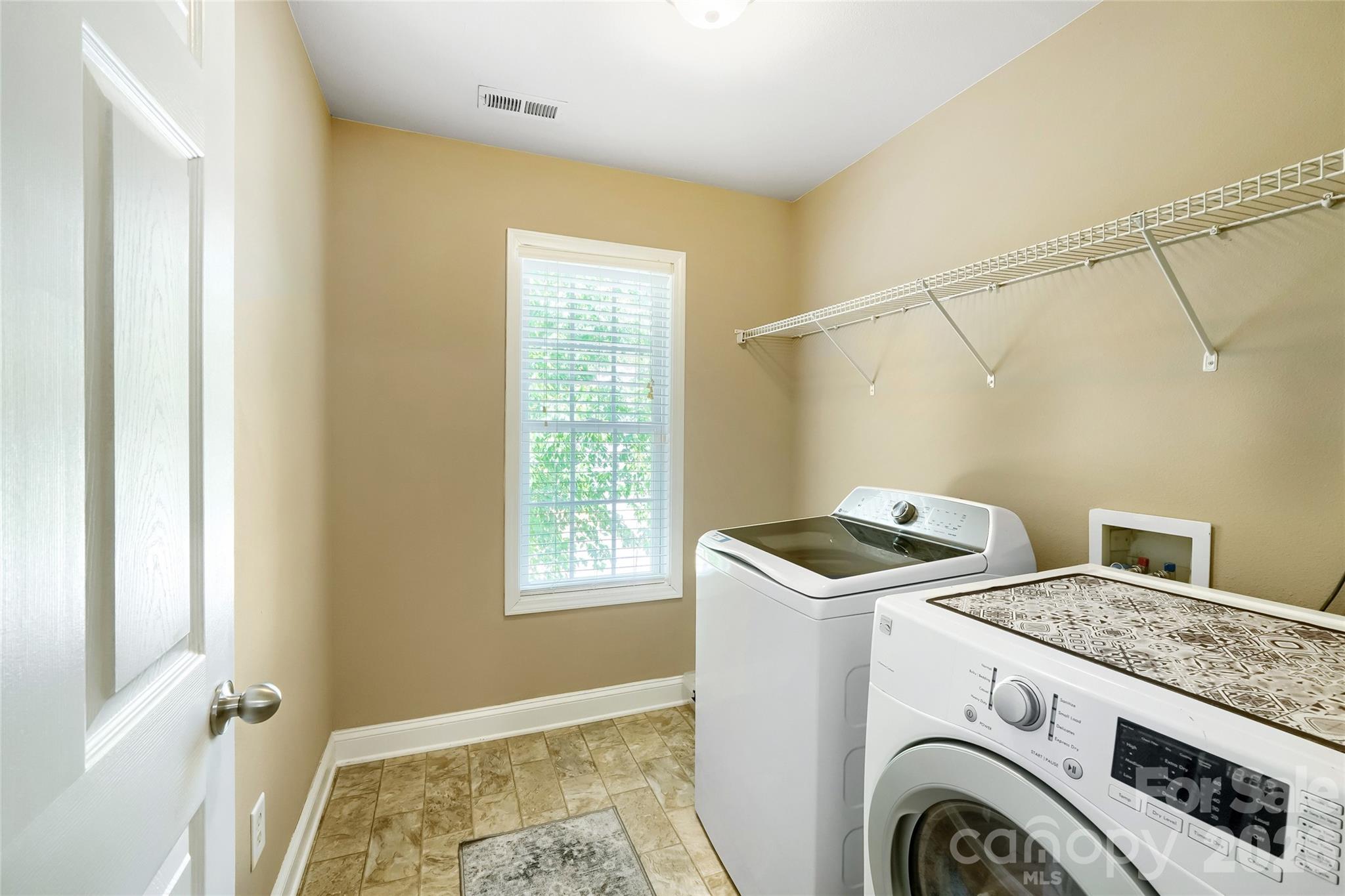 1621 Wilburn Park Lane NW — Charlotte