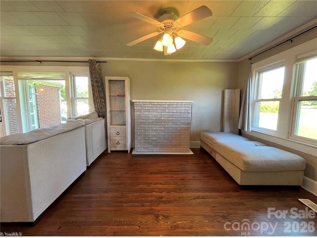 820 Suncrest Orchard Road — North Wilkesboro
