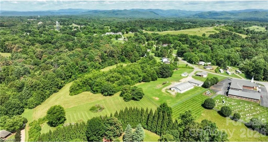 820 Suncrest Orchard Road — North Wilkesboro