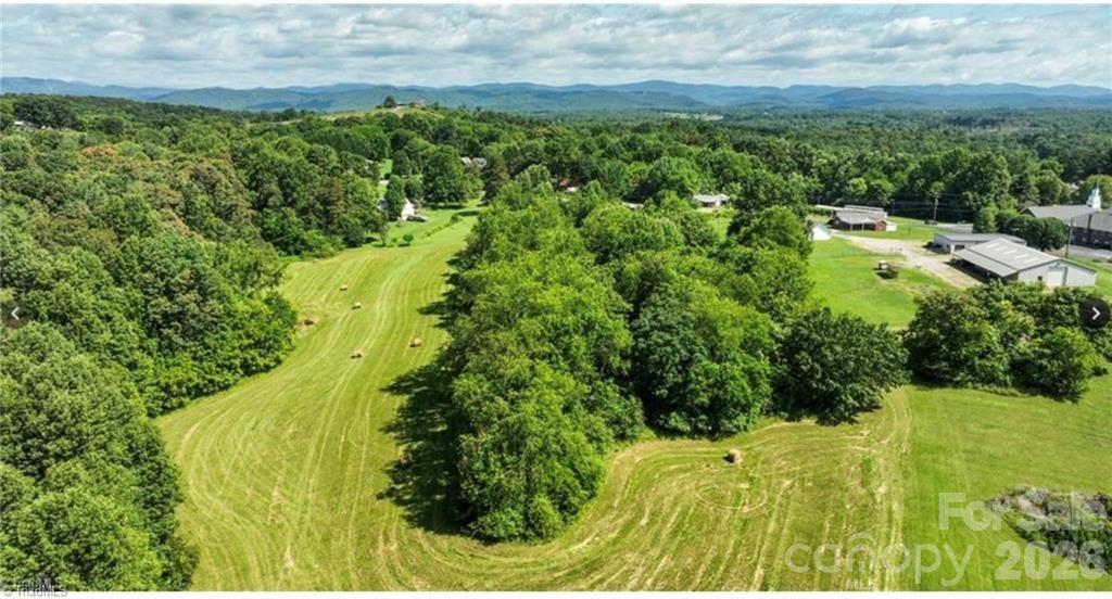 820 Suncrest Orchard Road — North Wilkesboro