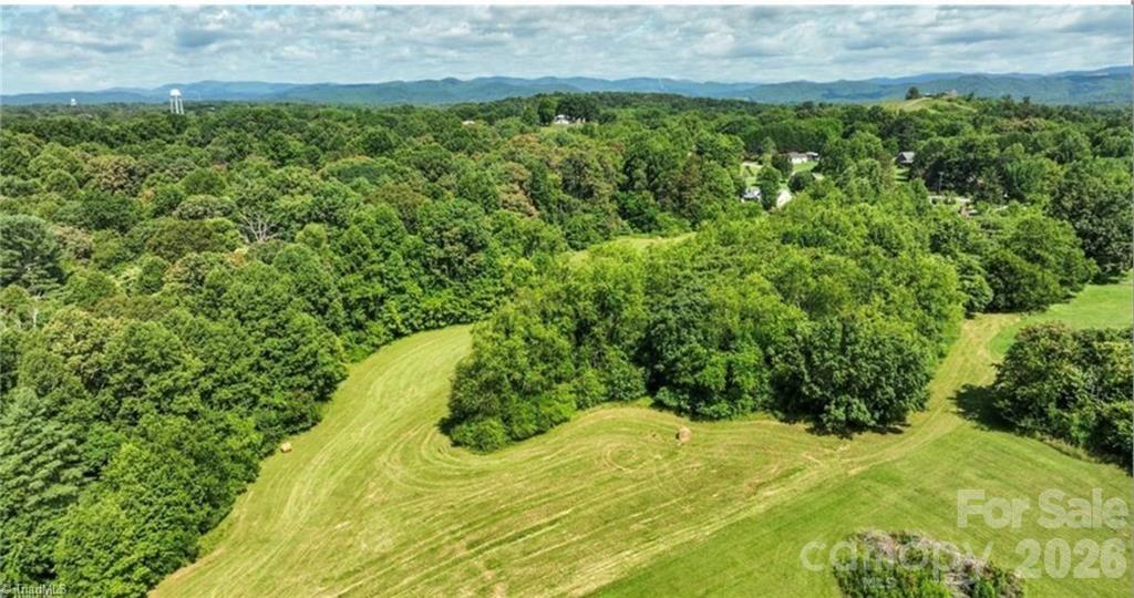 820 Suncrest Orchard Road — North Wilkesboro