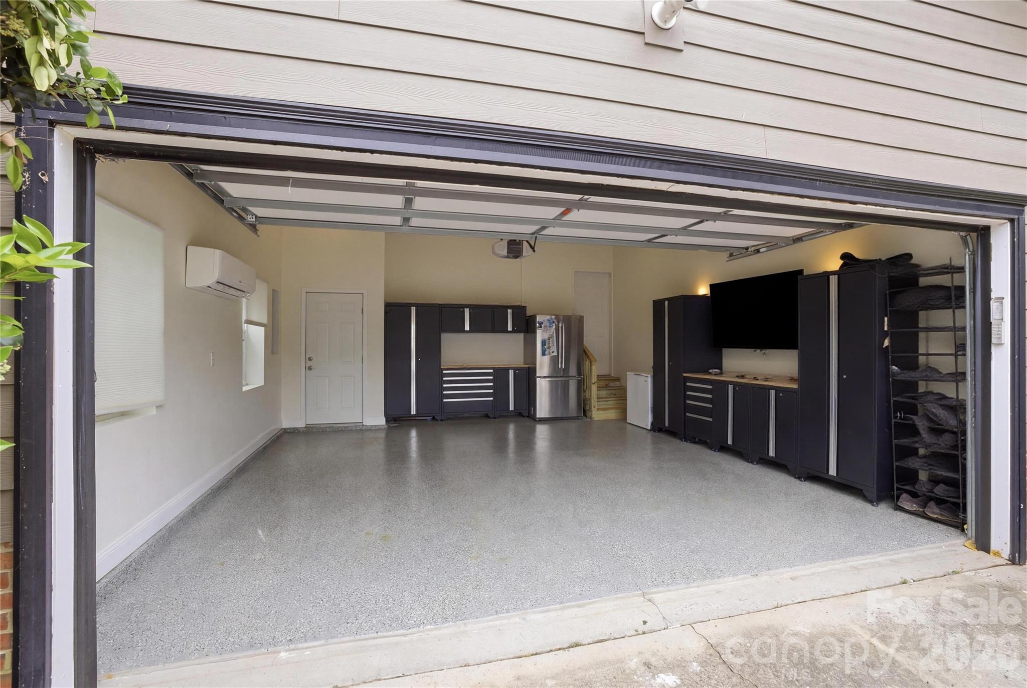 4704 Lone Tree Court — Charlotte