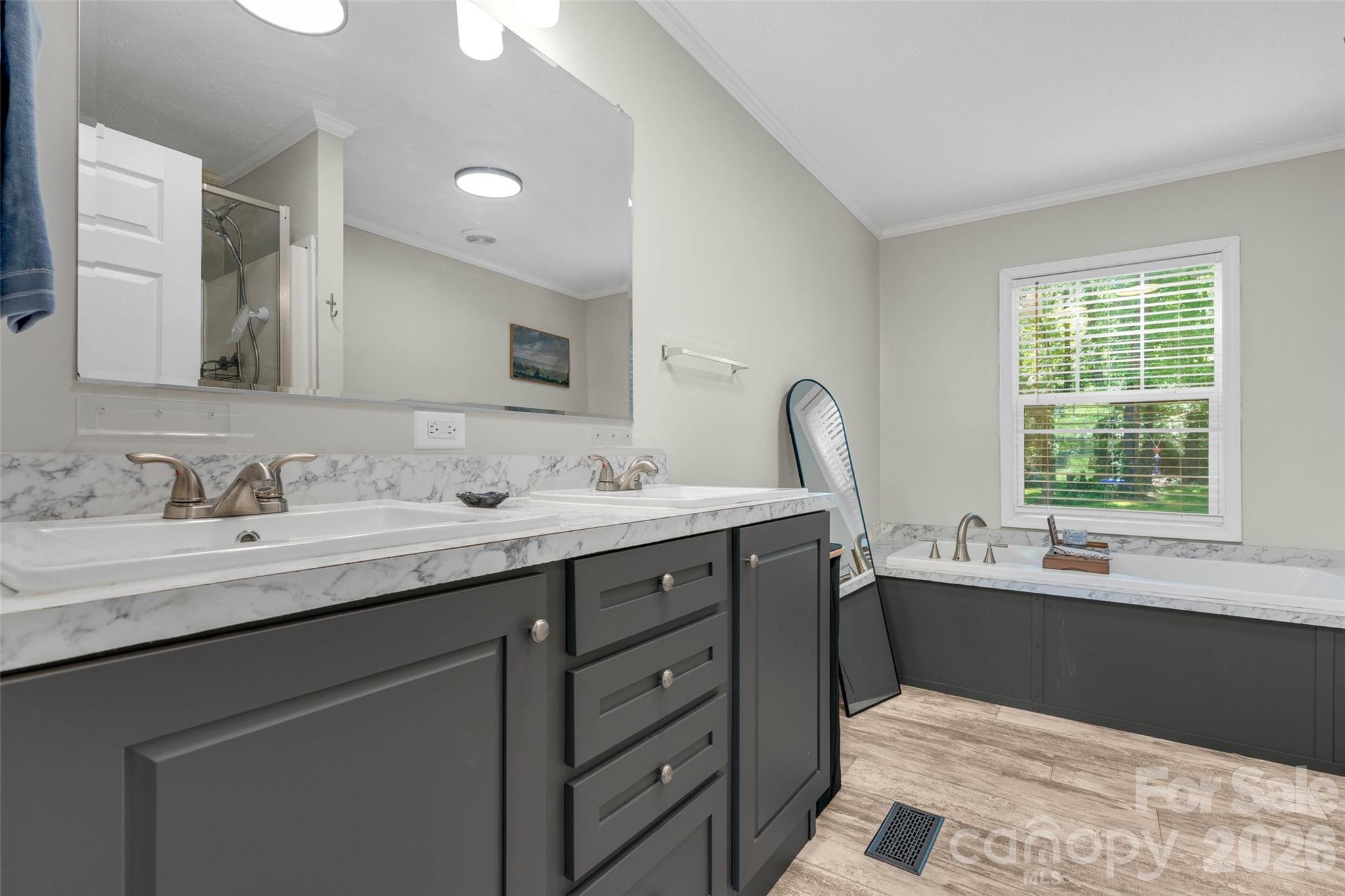 5007 Carlos Road — Catawba