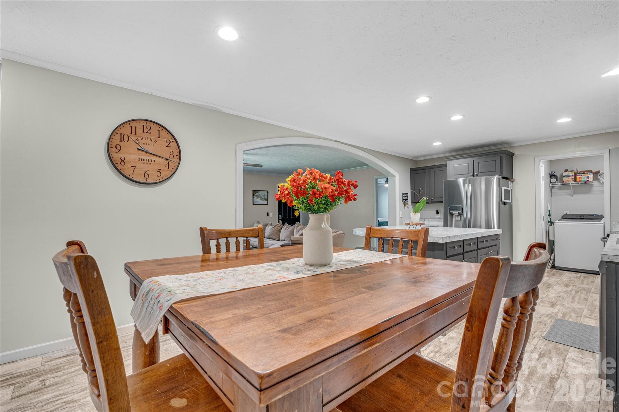 5007 Carlos Road — Catawba