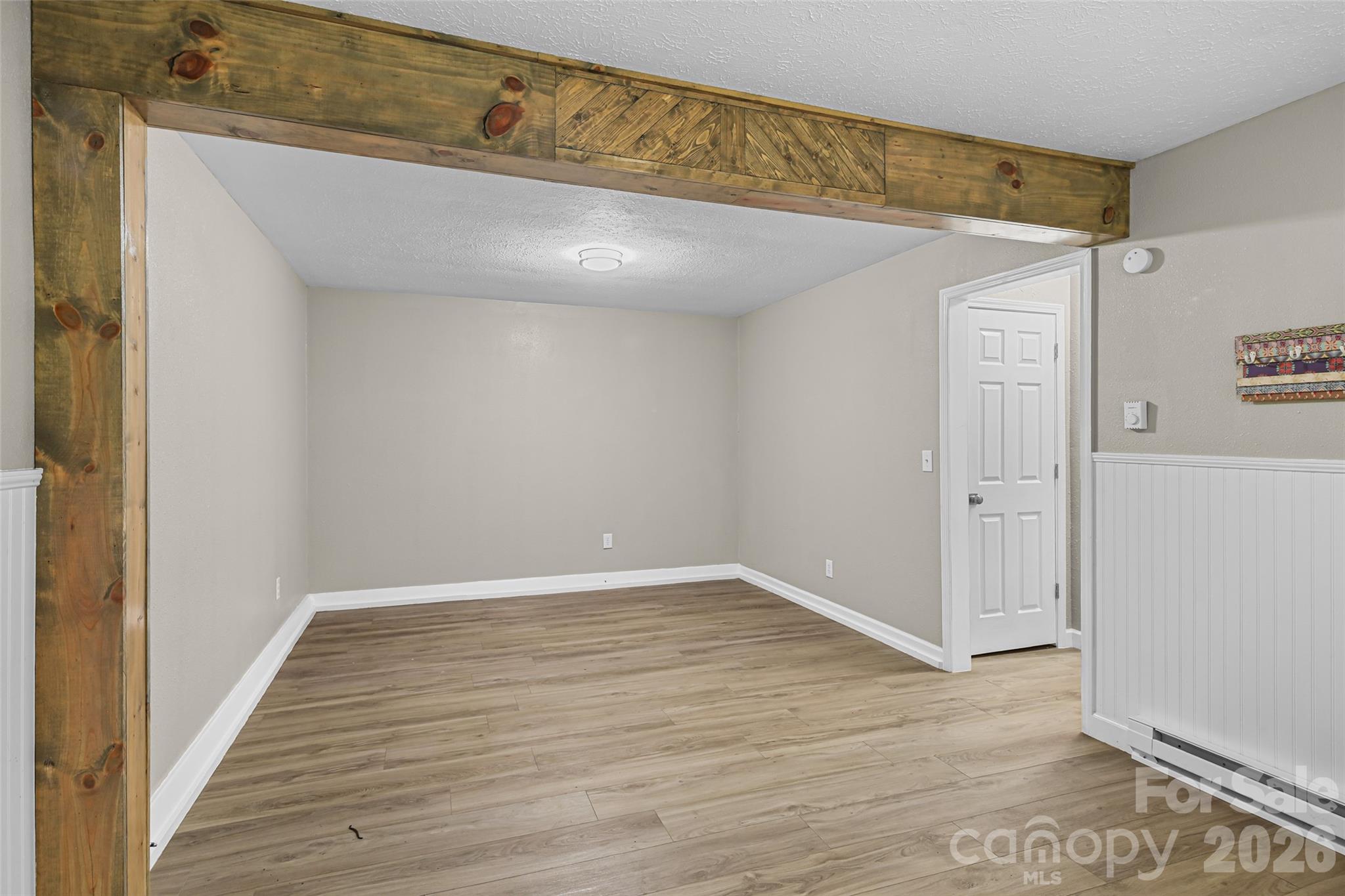 659 Salisbury Road — Hendersonville