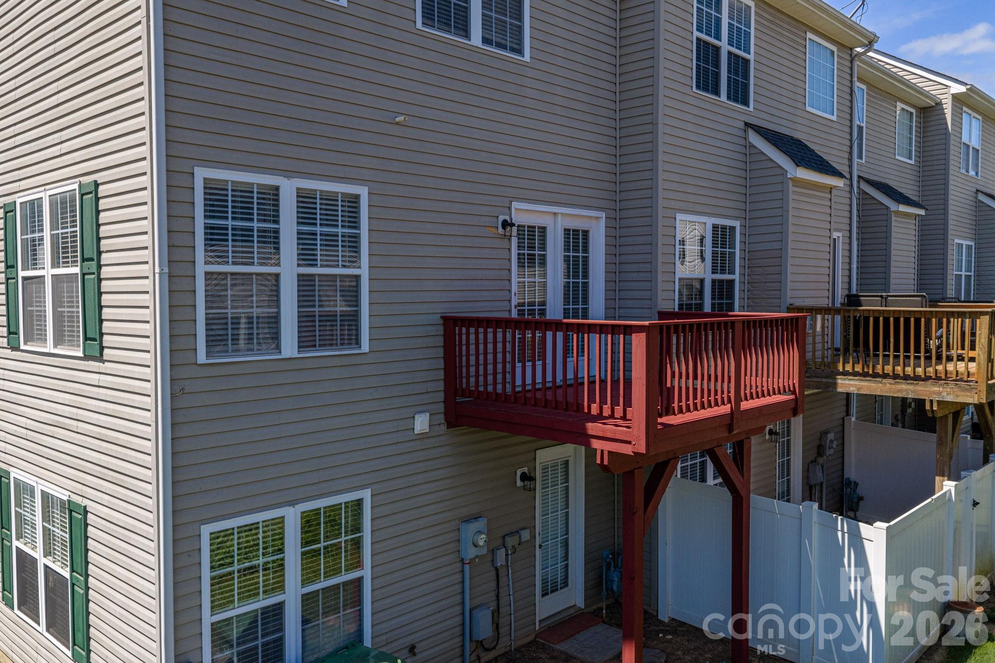 304 Rock Ridge Lane — Mount Holly