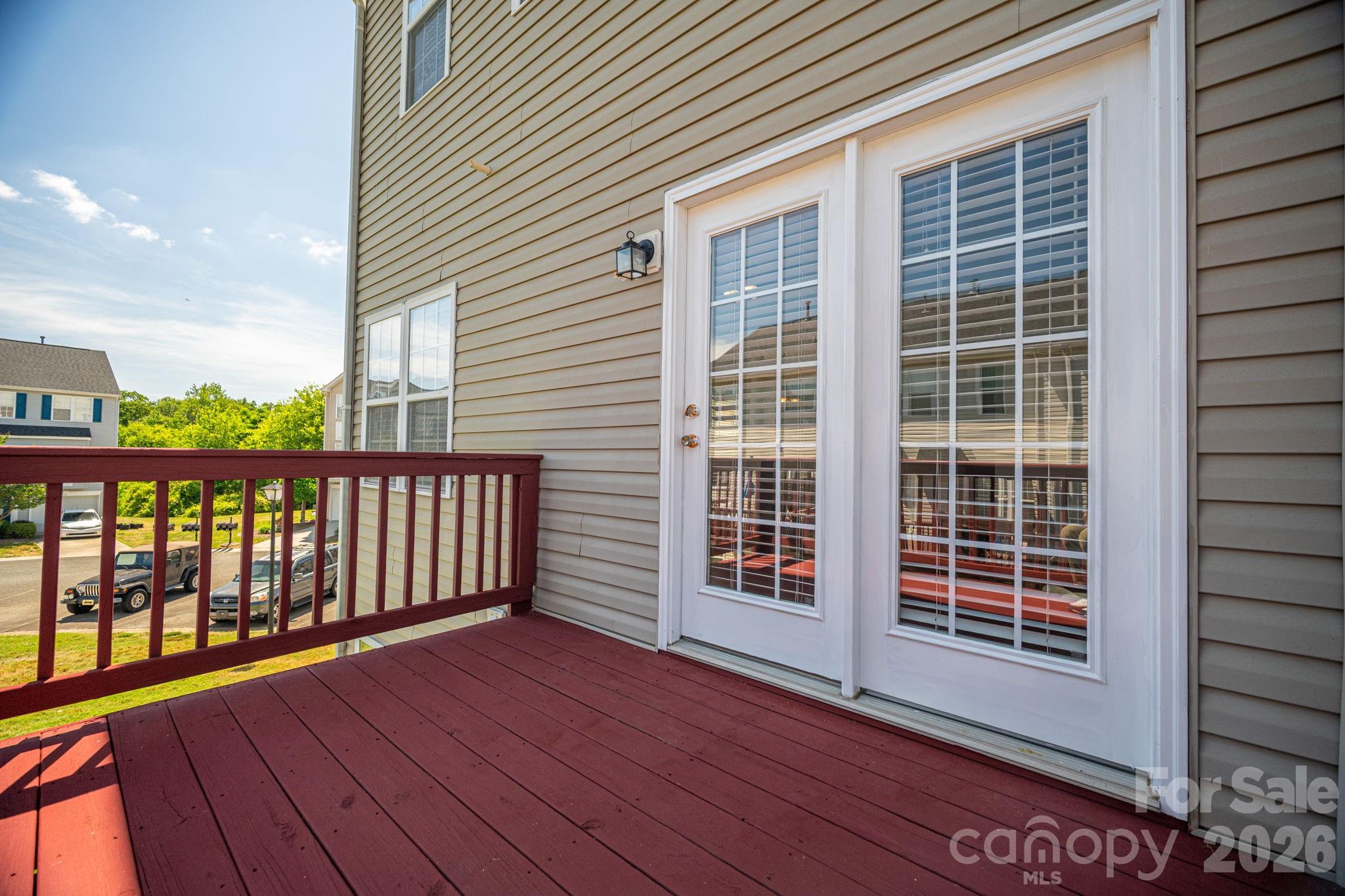 304 Rock Ridge Lane — Mount Holly