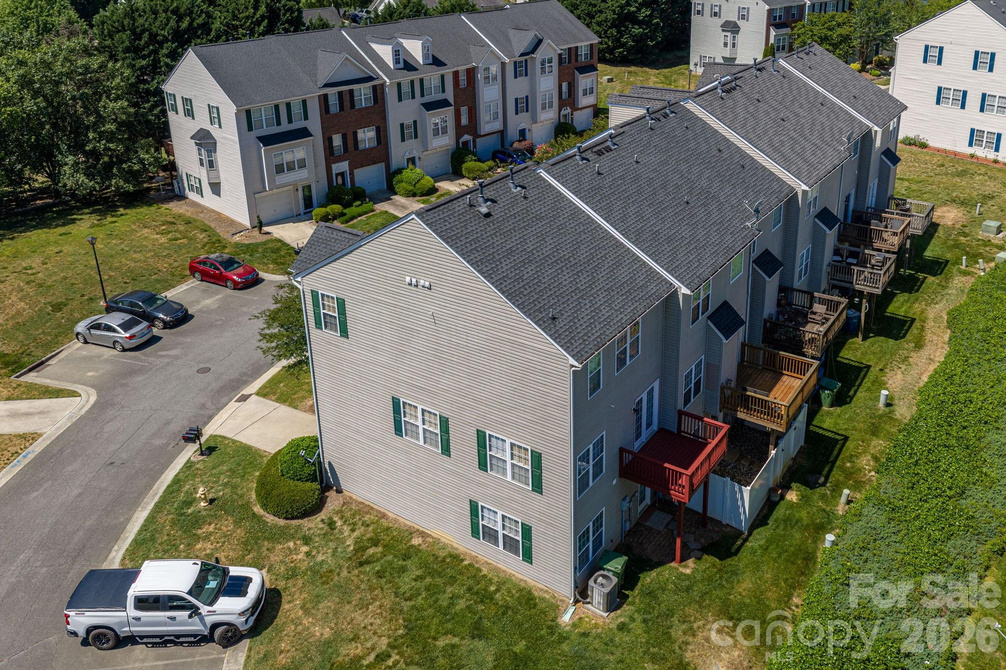 304 Rock Ridge Lane — Mount Holly