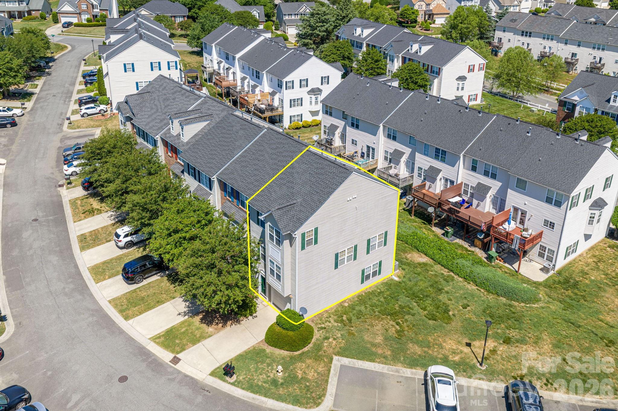 304 Rock Ridge Lane — Mount Holly